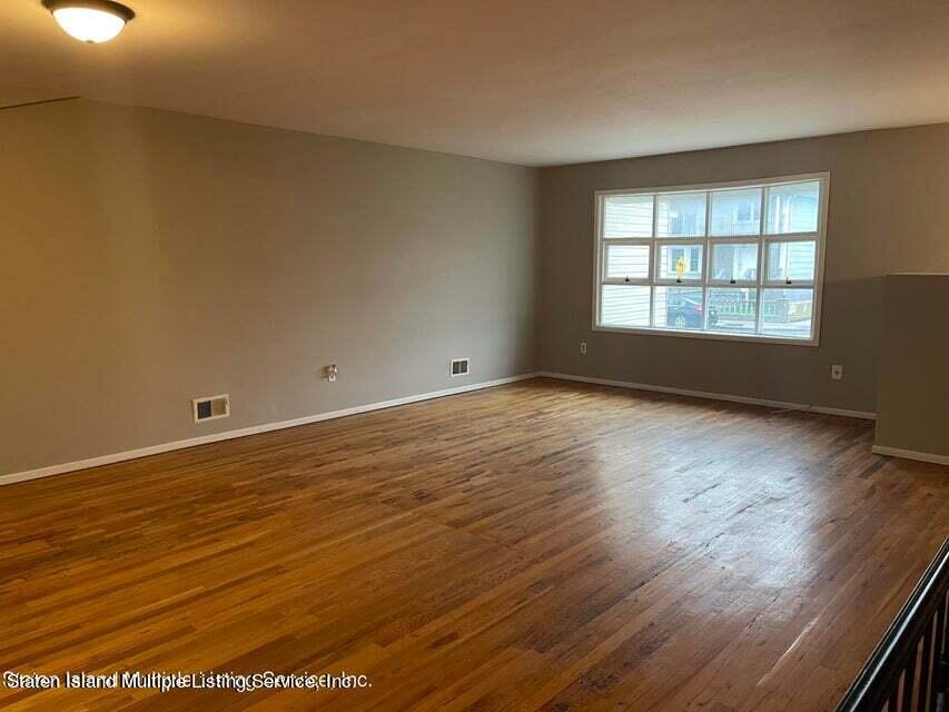 21 Birch Road Staten Island, NY 10303 - Photo 10 of 35 10