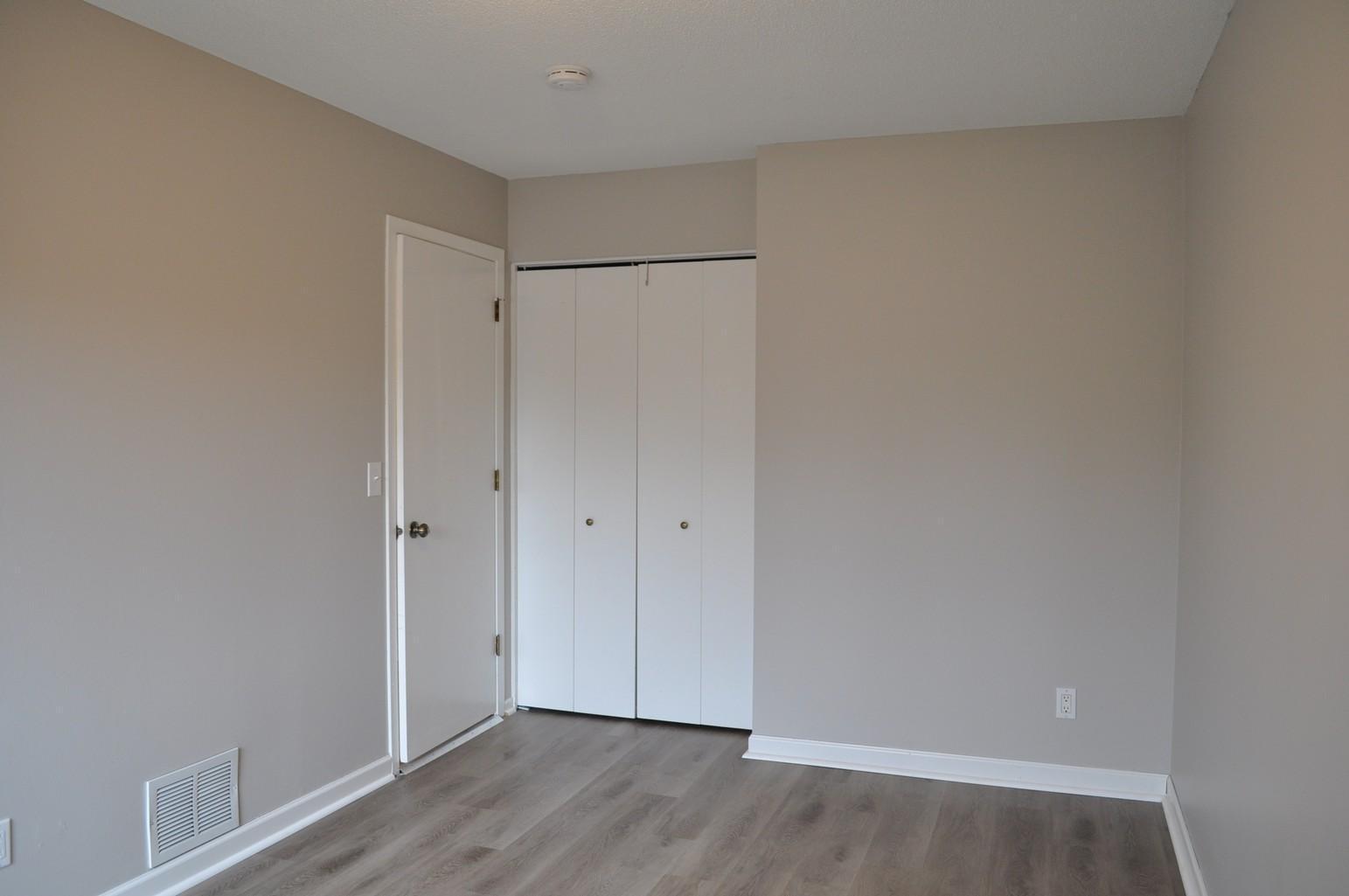 4668 Penkwe Way Eagan, MN 55122 - Photo 16 of 34