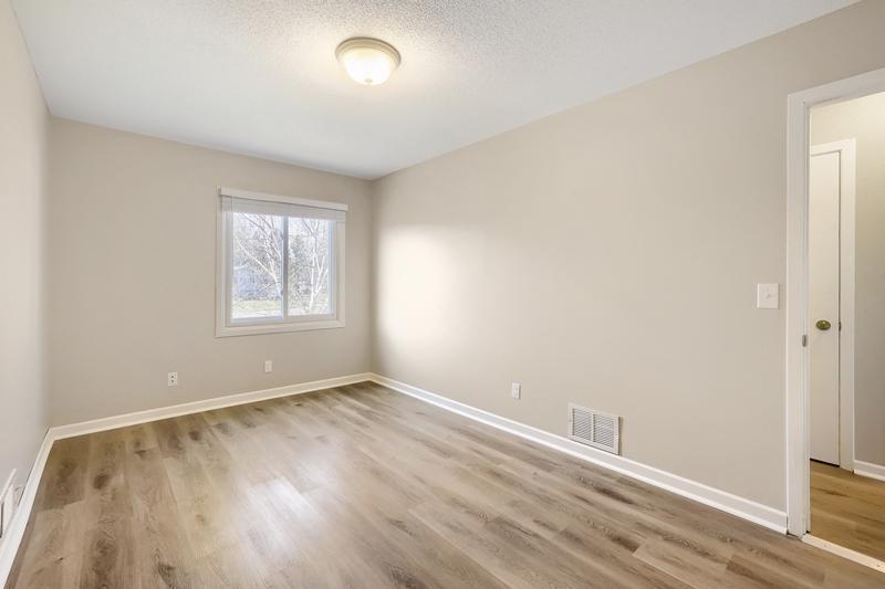 4668 Penkwe Way Eagan, MN 55122 - Photo 21 of 31
