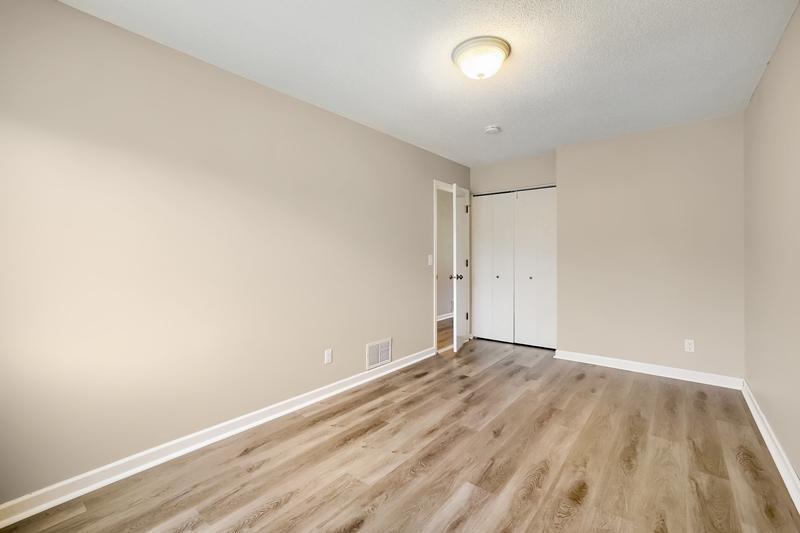 4668 Penkwe Way Eagan, MN 55122 - Photo 22 of 31