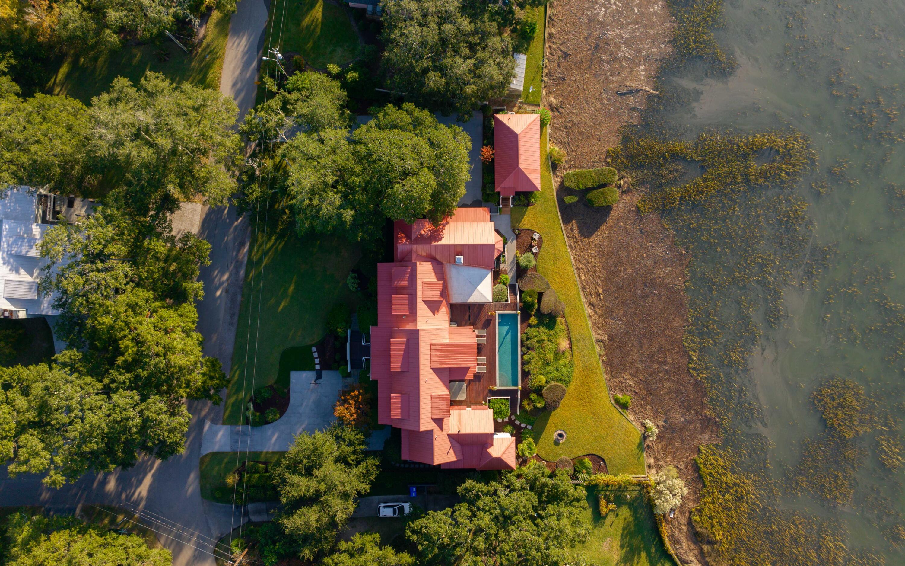 339 Bayview Drive Mount Pleasant, SC 29464 - Photo 4 of 100 DJI_20231028085315_0689_D