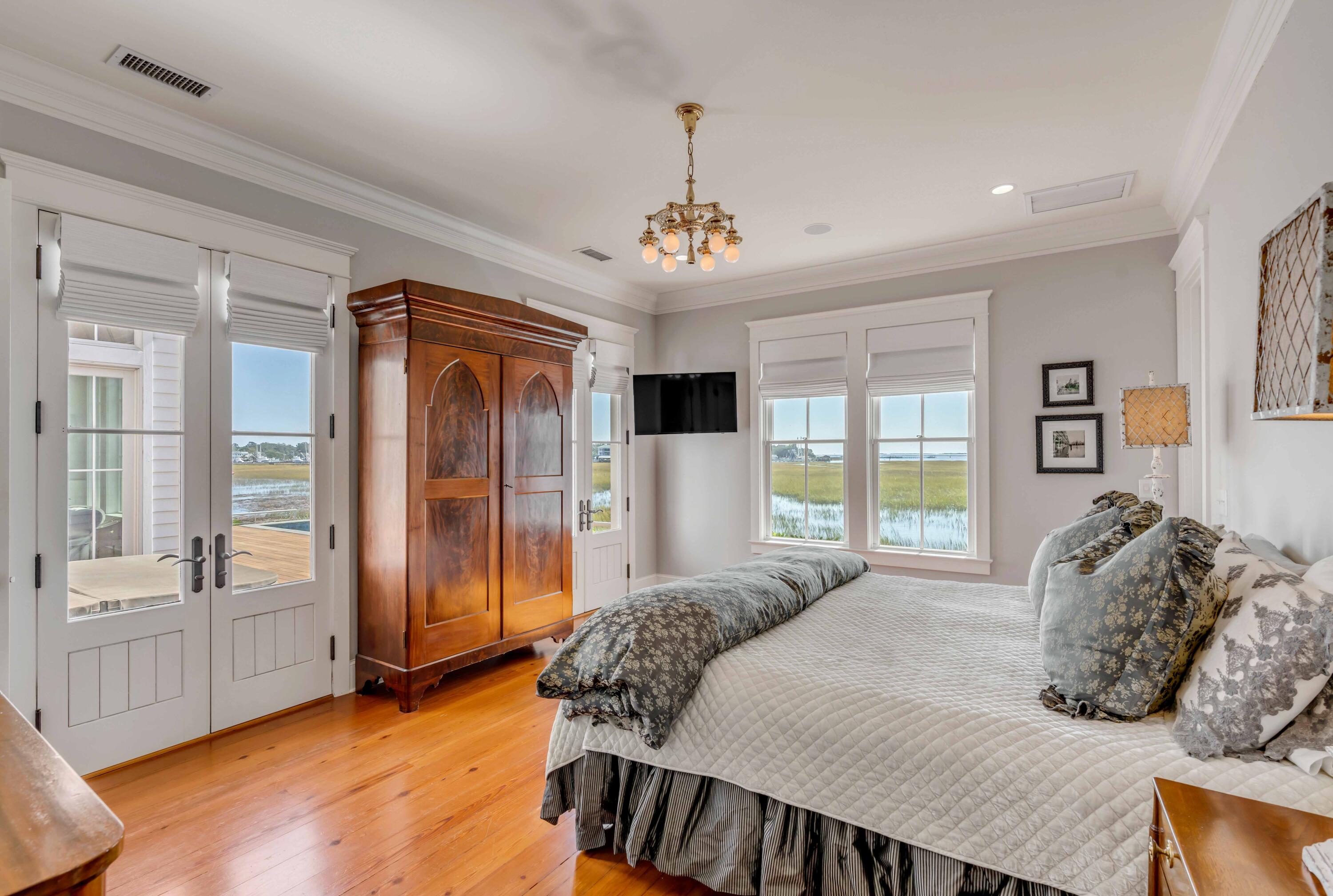 339 Bayview Drive Mount Pleasant, SC 29464 - Photo 56 of 100 339Bayview_NickCannPhoto-47