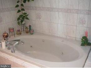 130 Harbor Inn Road Bayville, NJ 08721 - Photo 5 of 12 Gallery Image 5