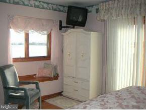 130 Harbor Inn Road Bayville, NJ 08721 - Photo 6 of 12 Gallery Image 6