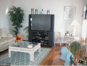 130 Harbor Inn Road Bayville, NJ 08721 - Photo 8 of 12 Gallery Image 8