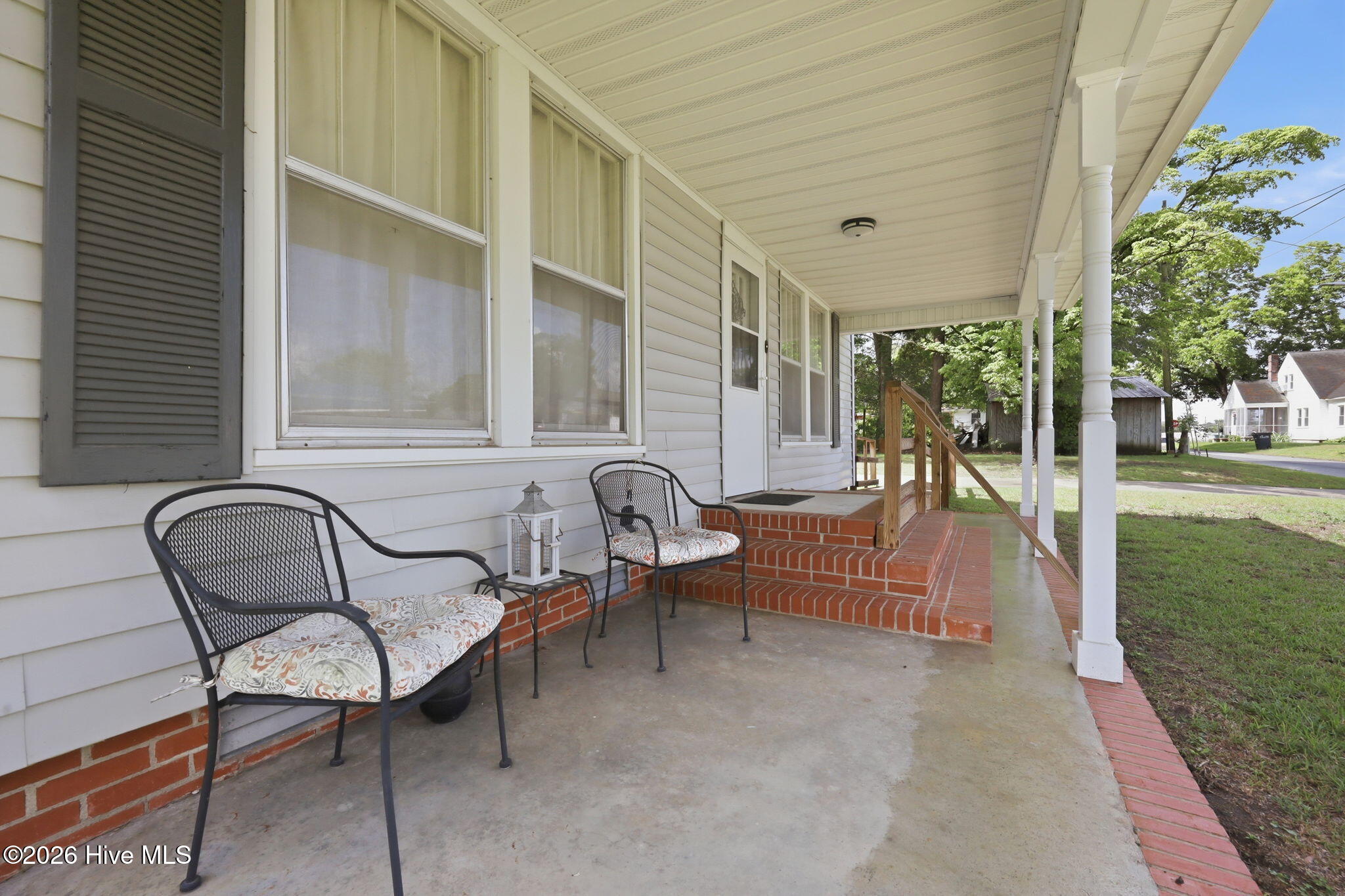 46 Elizabeth Avenue Chocowinity, NC 27817 - Photo 3 of 48 COVERED FRONT PORCH WITH HANDICAP RAMP IF NEEDED