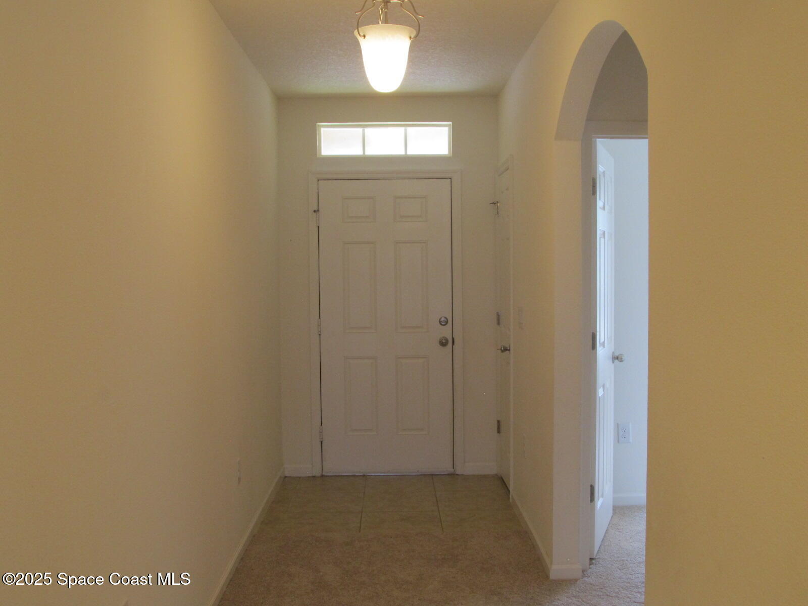 2002 Elkins Point Melbourne, FL 32935 - Photo 2 of 25 Foyer