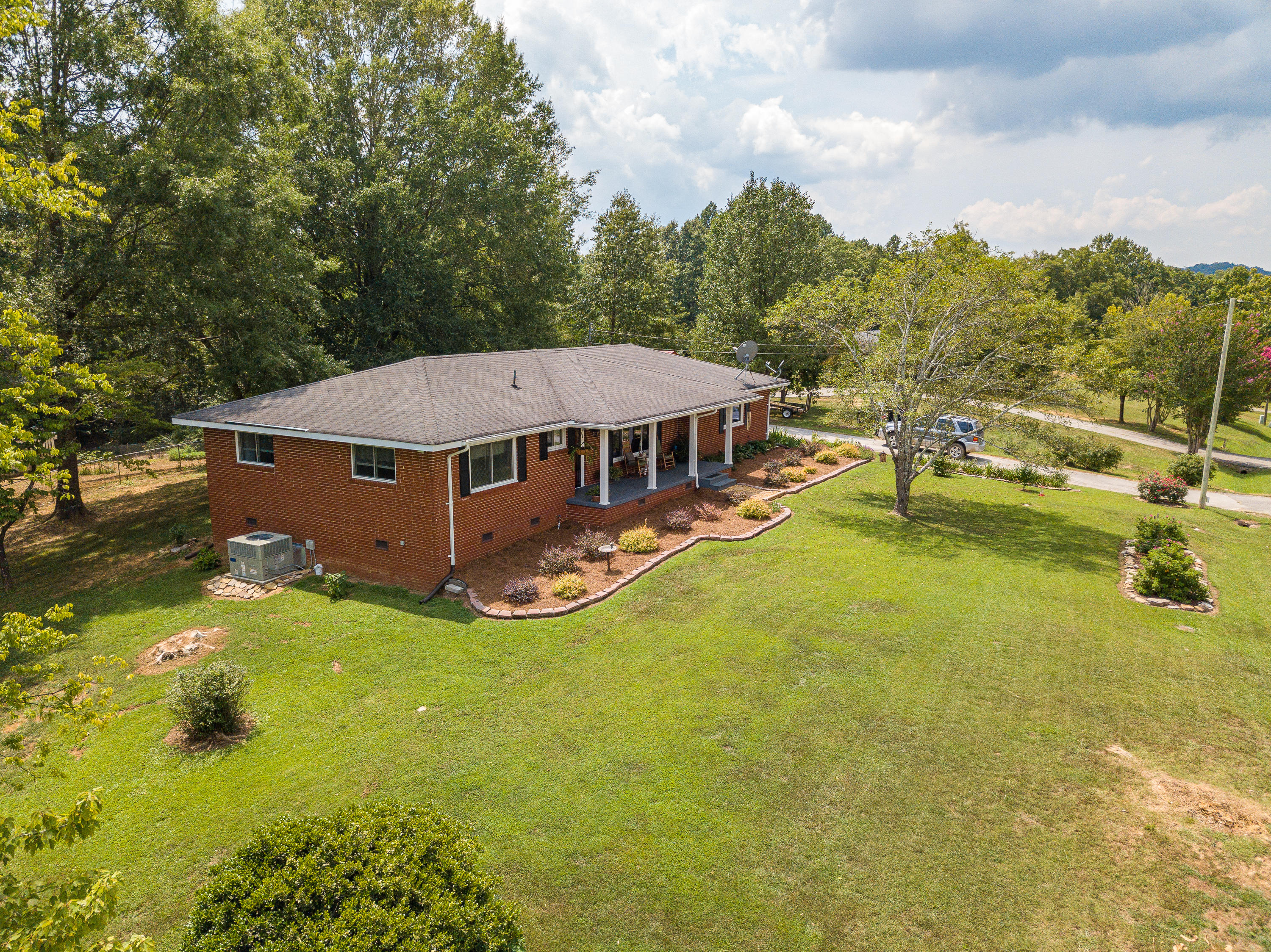 1116 Wooten Road Ringgold, GA 30736 - Photo 3 of 47 03