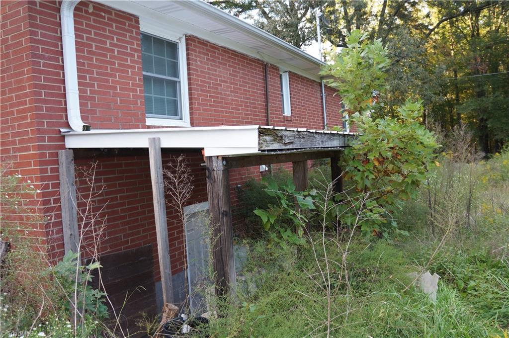 498 Giles Road Lexington, NC 27295 - Photo 10 of 42 Gallery Image 10