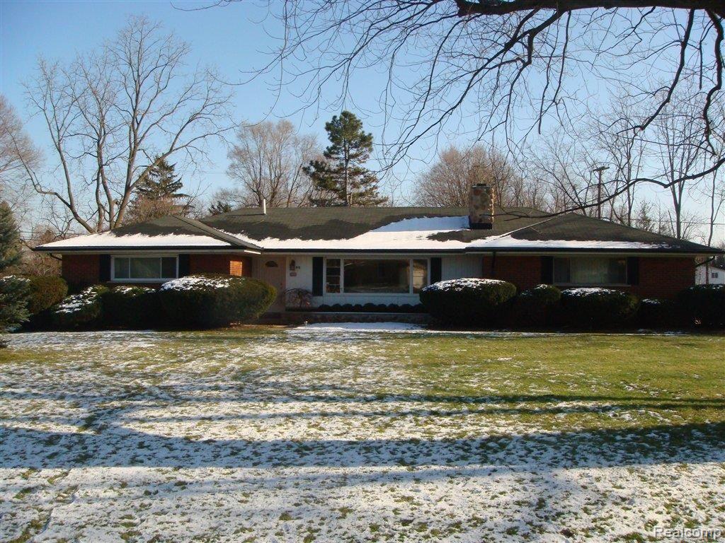 2295 Lancaster Road Bloomfield Hills, MI 48302 - Photo 1 of 8 1 Front Exterior.JPG