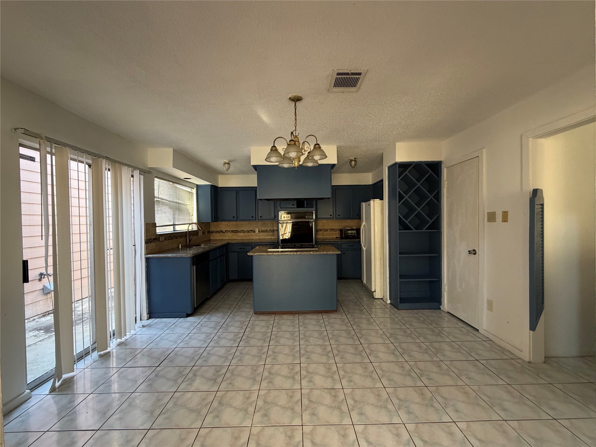 4307 Bugle Road Houston, TX 77072 - Photo 2 of 18