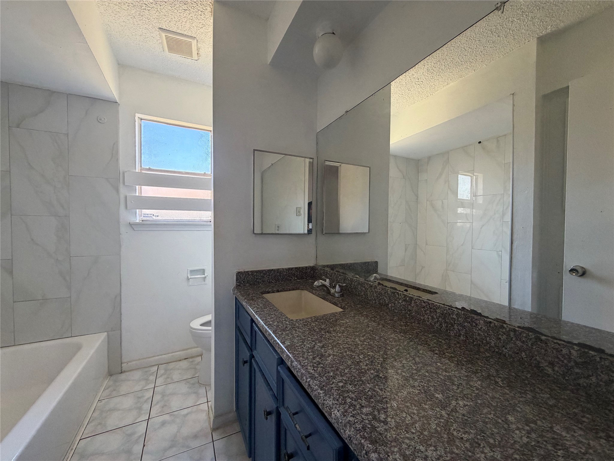 4307 Bugle Road Houston, TX 77072 - Photo 9 of 18