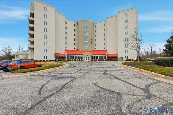 $599,950 | 301 Beacon Ridge Drive, Unit 804, Hopewell, VA 23860