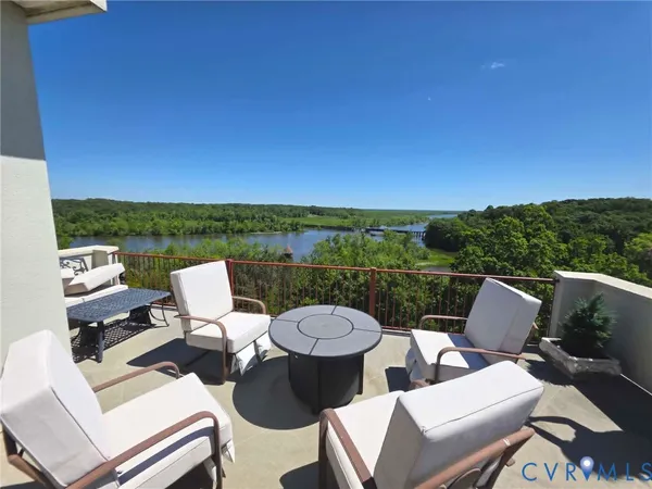 $599,950 | 301 Beacon Ridge Drive, Unit 804, Hopewell, VA 23860