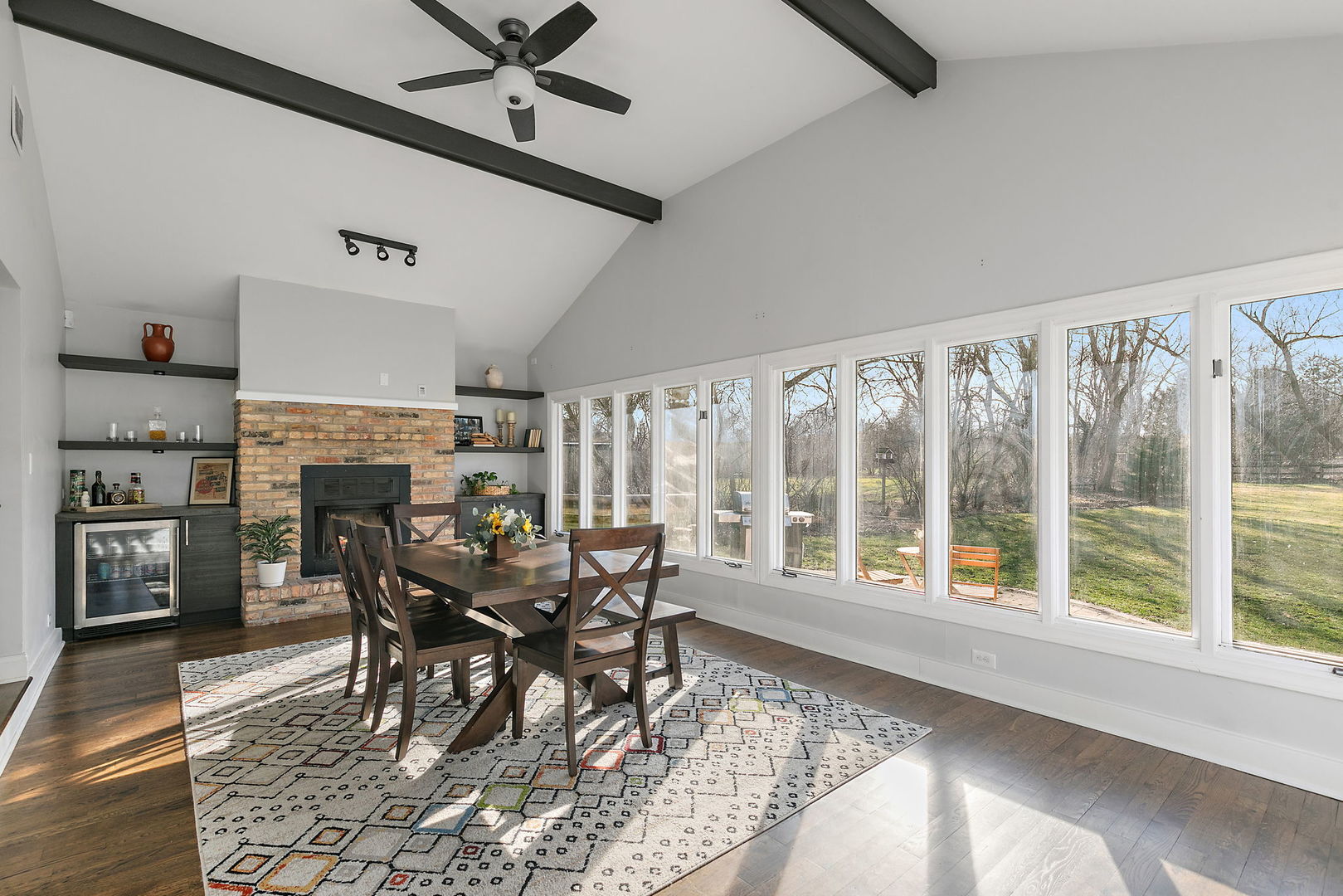 206 North Wheeling Road Prospect Heights, IL 60070 - Photo 6 of 44 Gallery Image 6