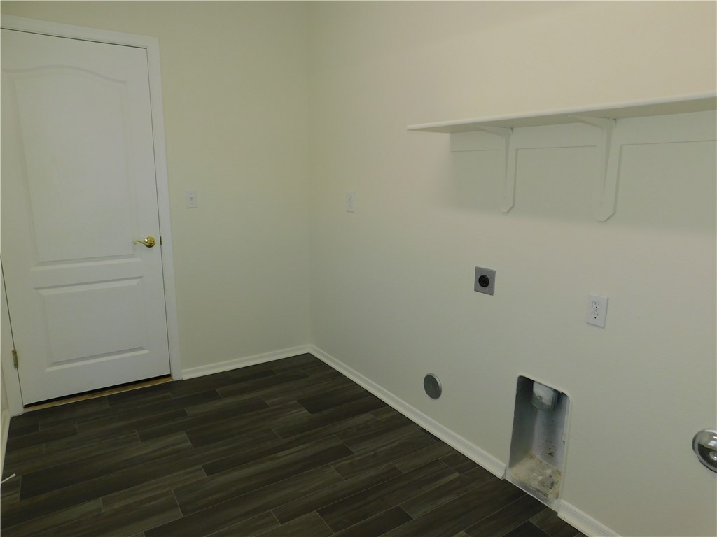 2449 Wilder Road Bullhead City, AZ 86442 - Photo 41 of 45 a view of an empty room
