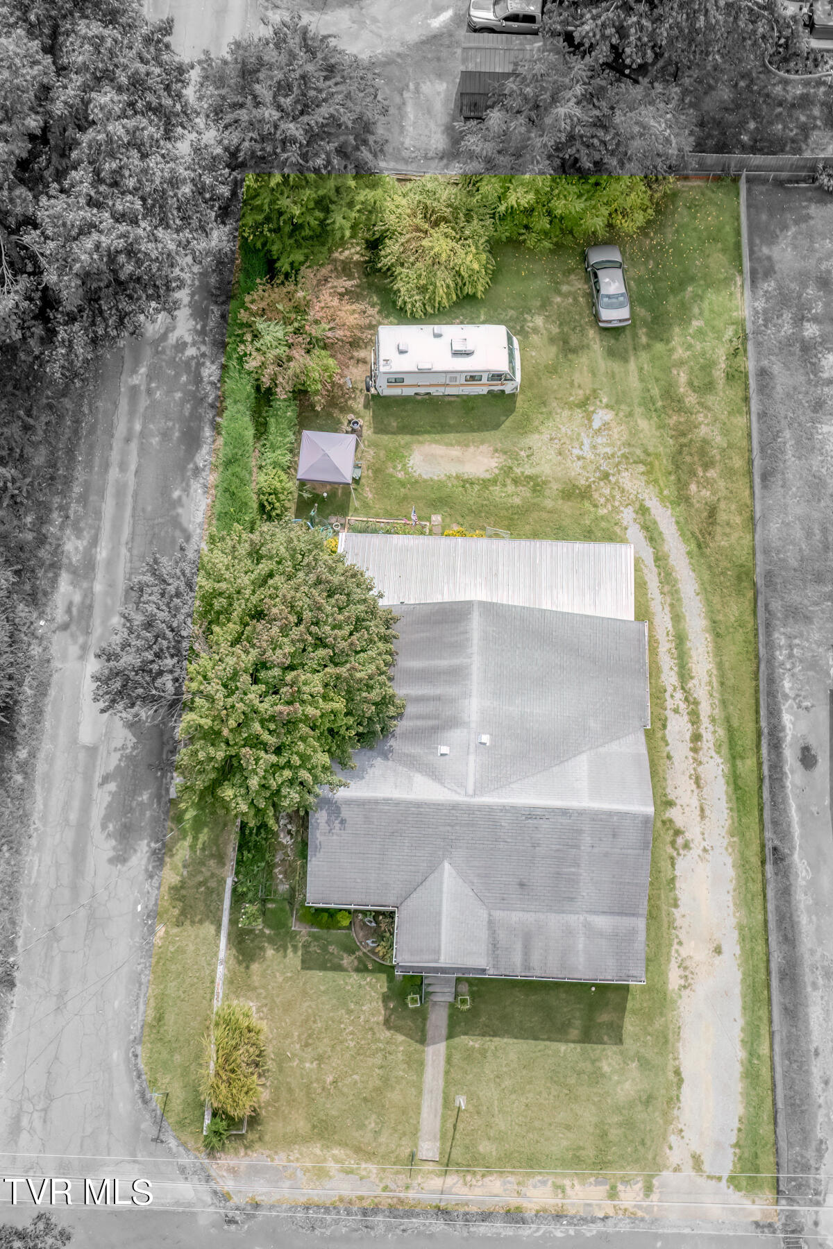 2301 Bay St-3