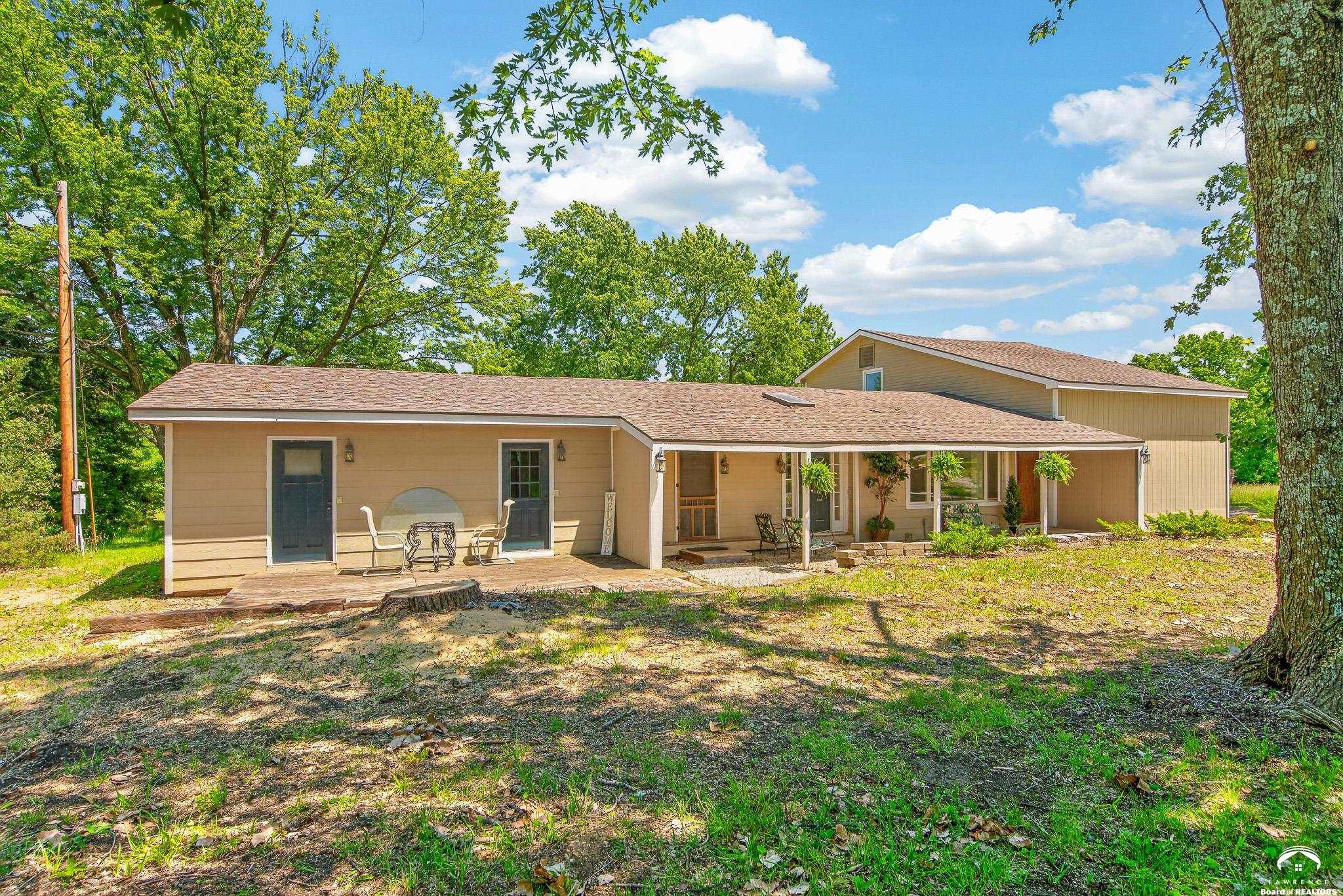 1644 East 800 Road Lawrence, KS 66049 - Photo 3 of 62