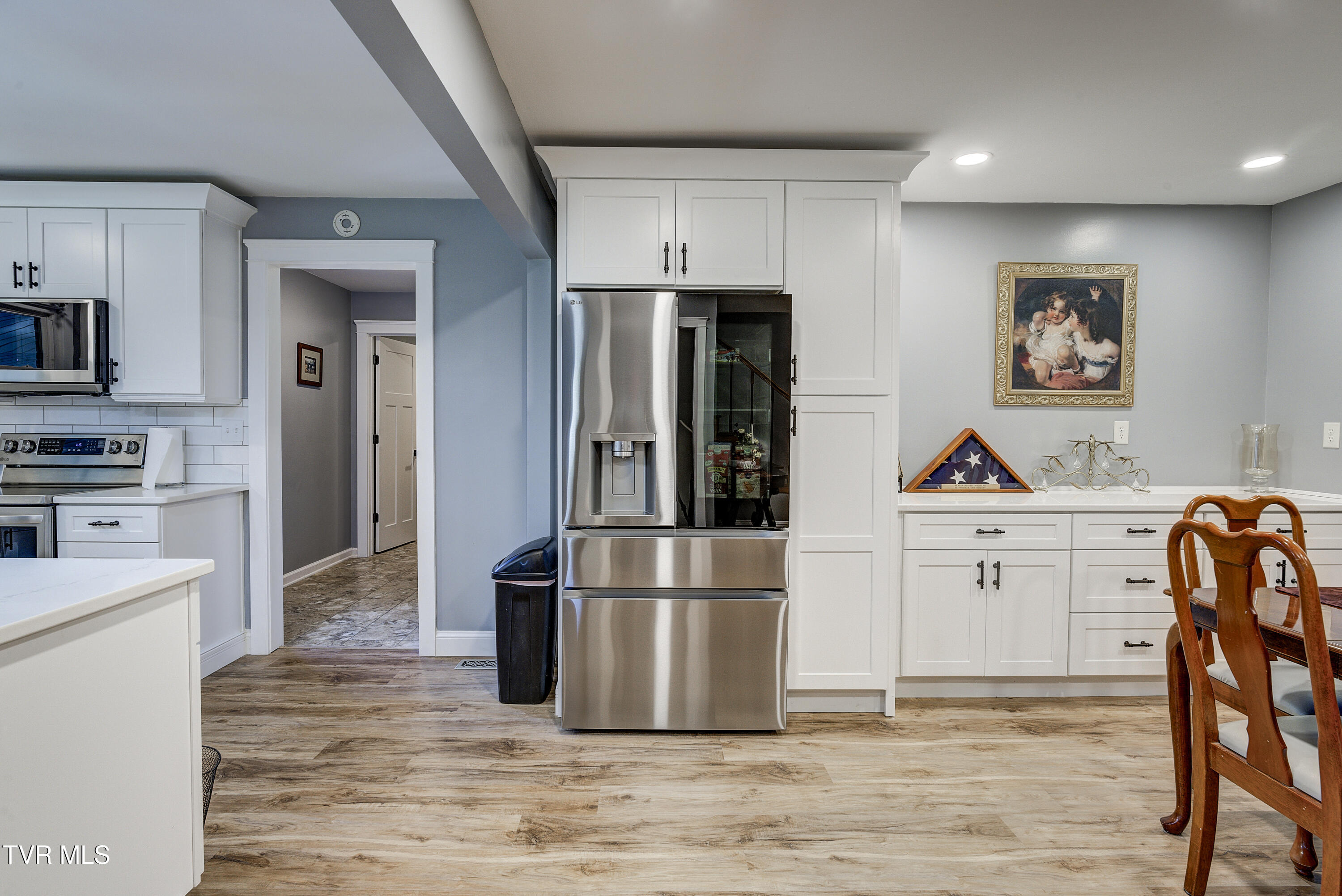 1604 Boones Creek Road Jonesborough, TN 37659 - Photo 11 of 100 New Stainless Appliances