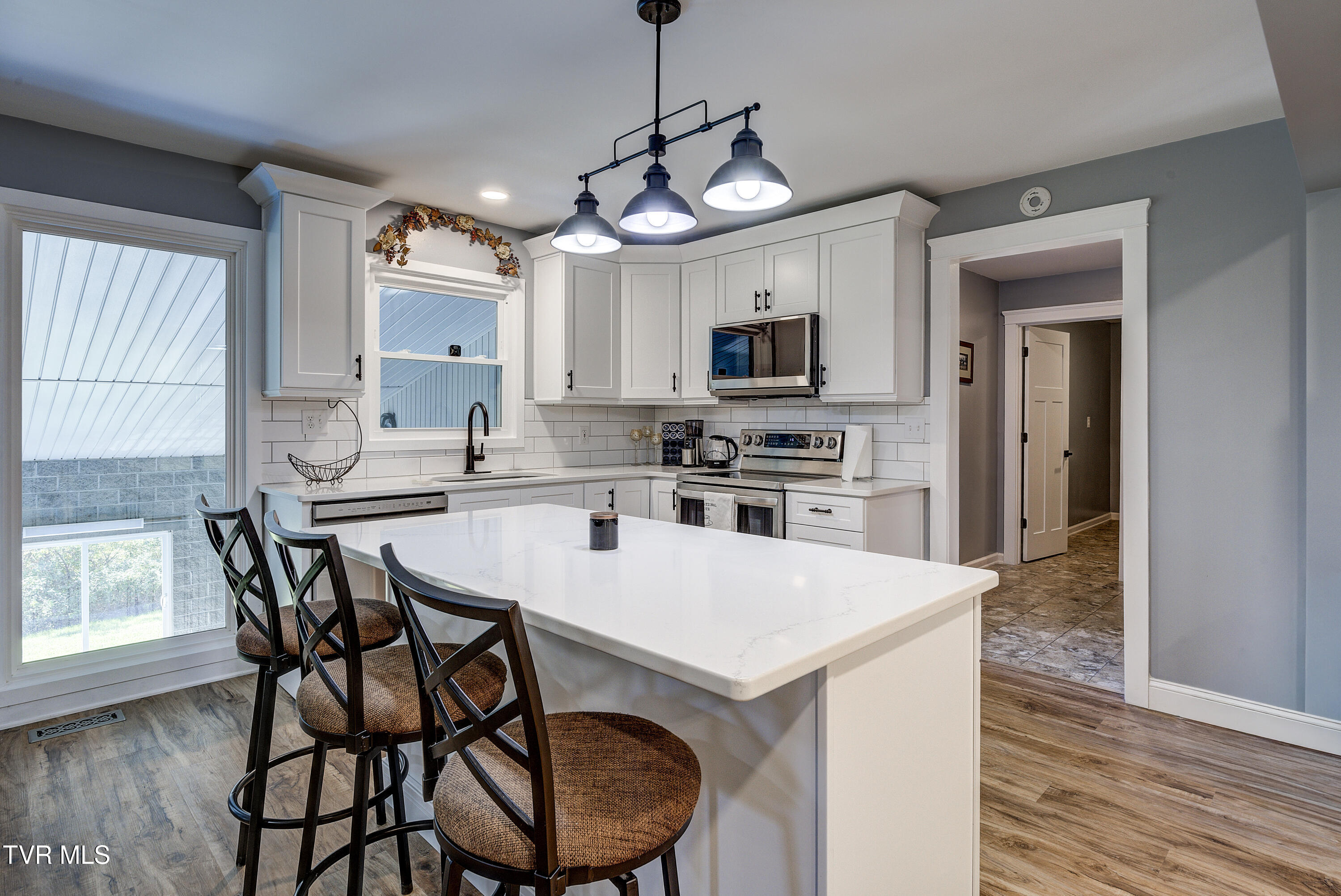 1604 Boones Creek Road Jonesborough, TN 37659 - Photo 12 of 100 Kitchen