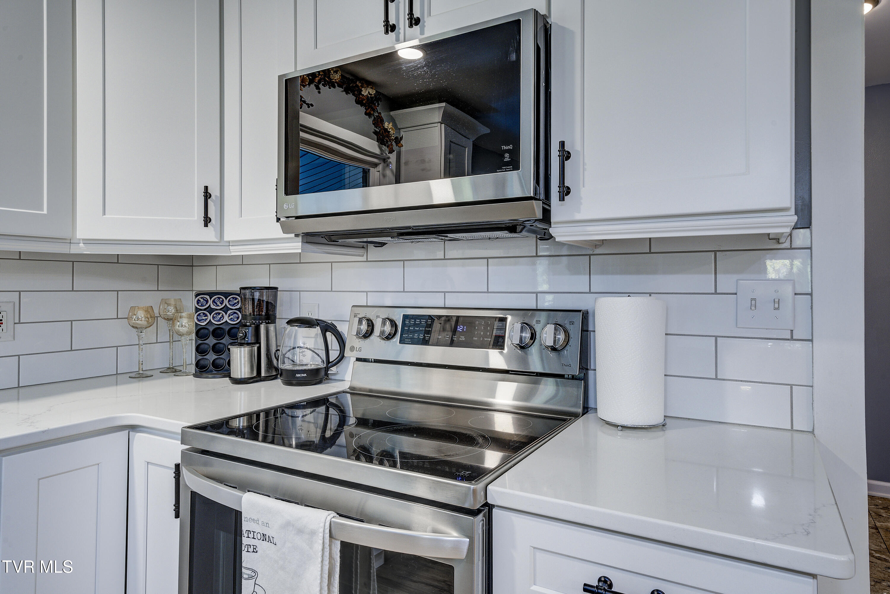 1604 Boones Creek Road Jonesborough, TN 37659 - Photo 21 of 100 New Stainless Appliances