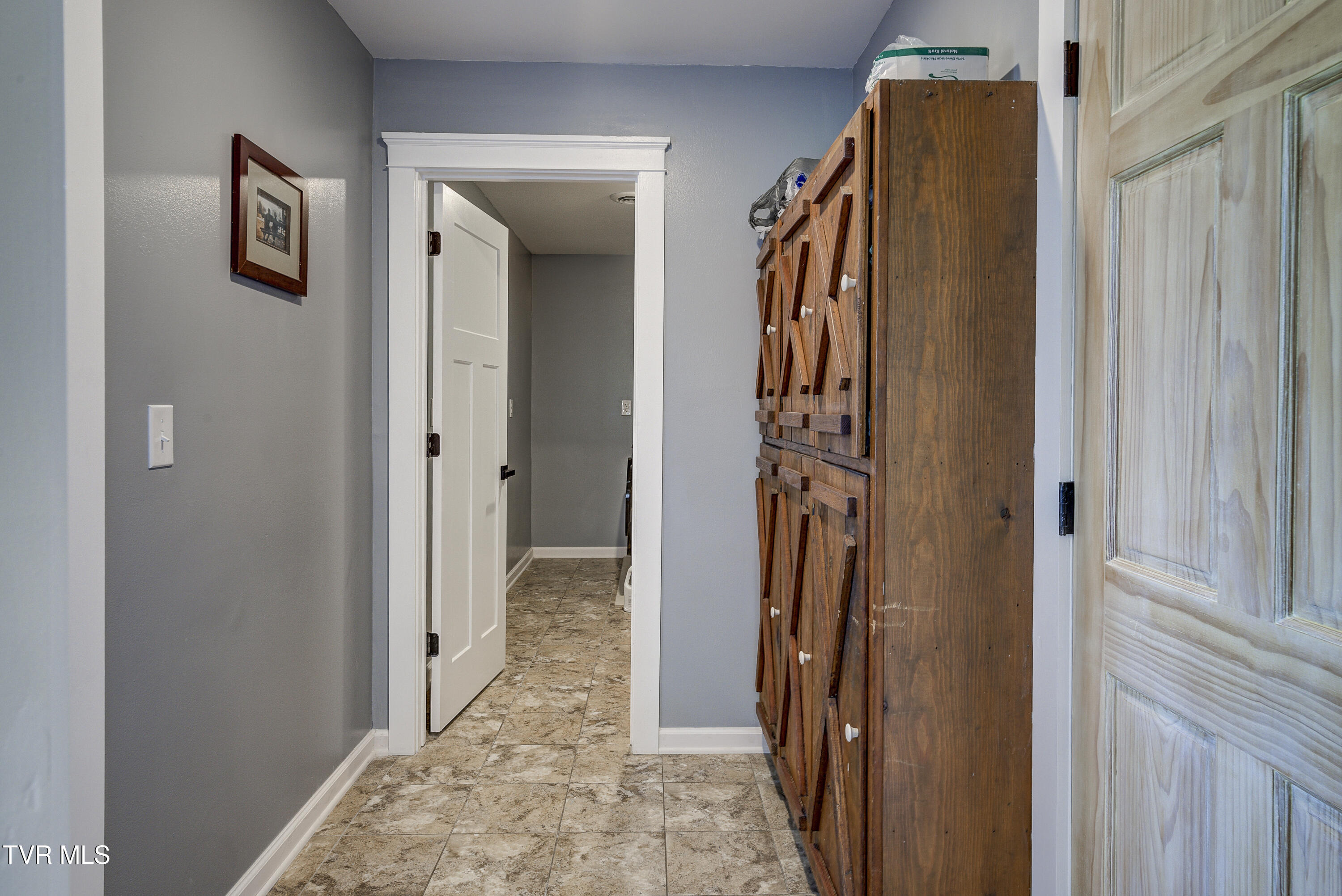 1604 Boones Creek Road Jonesborough, TN 37659 - Photo 22 of 100 Pantry