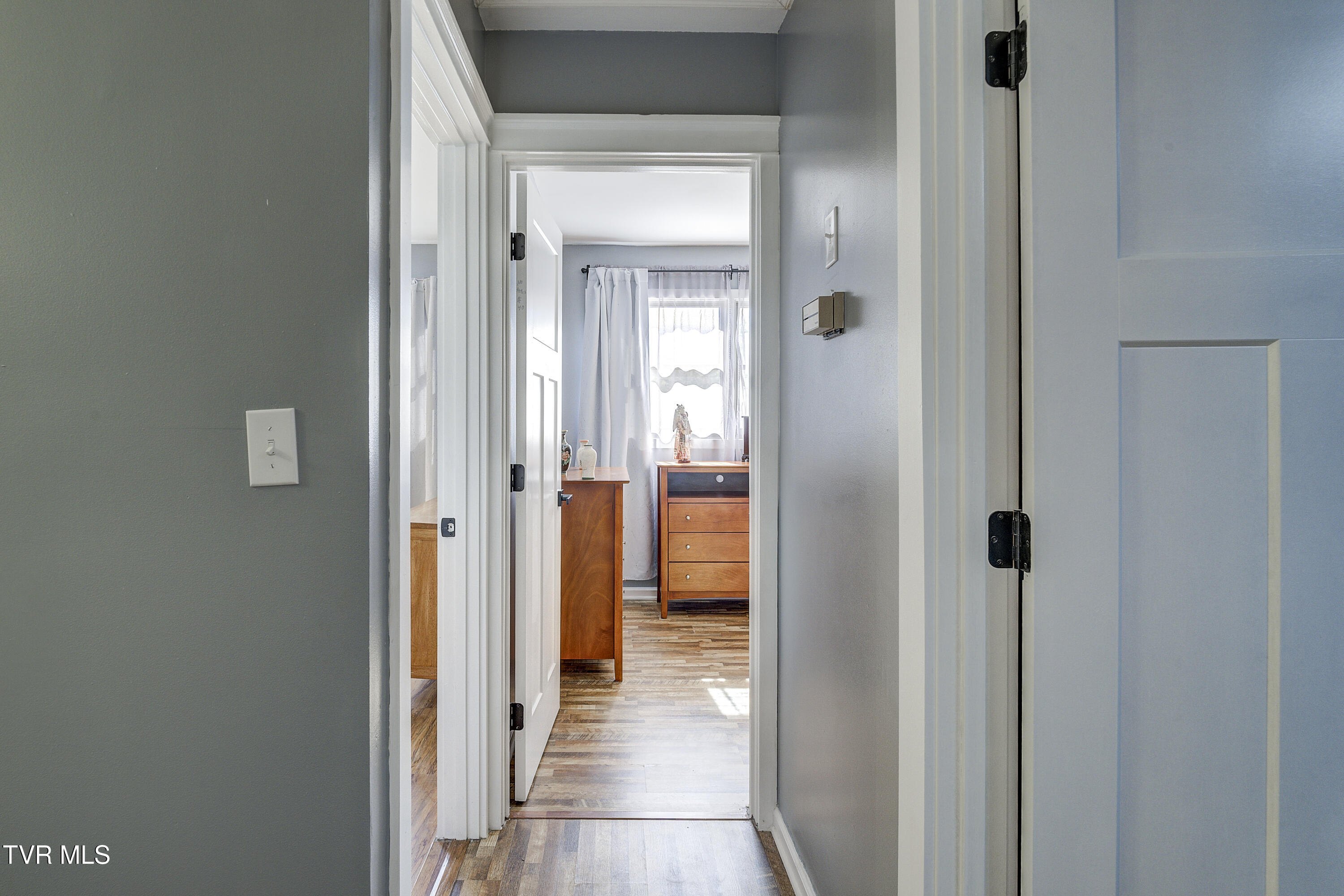 1604 Boones Creek Road Jonesborough, TN 37659 - Photo 29 of 100 Upstairs Hall