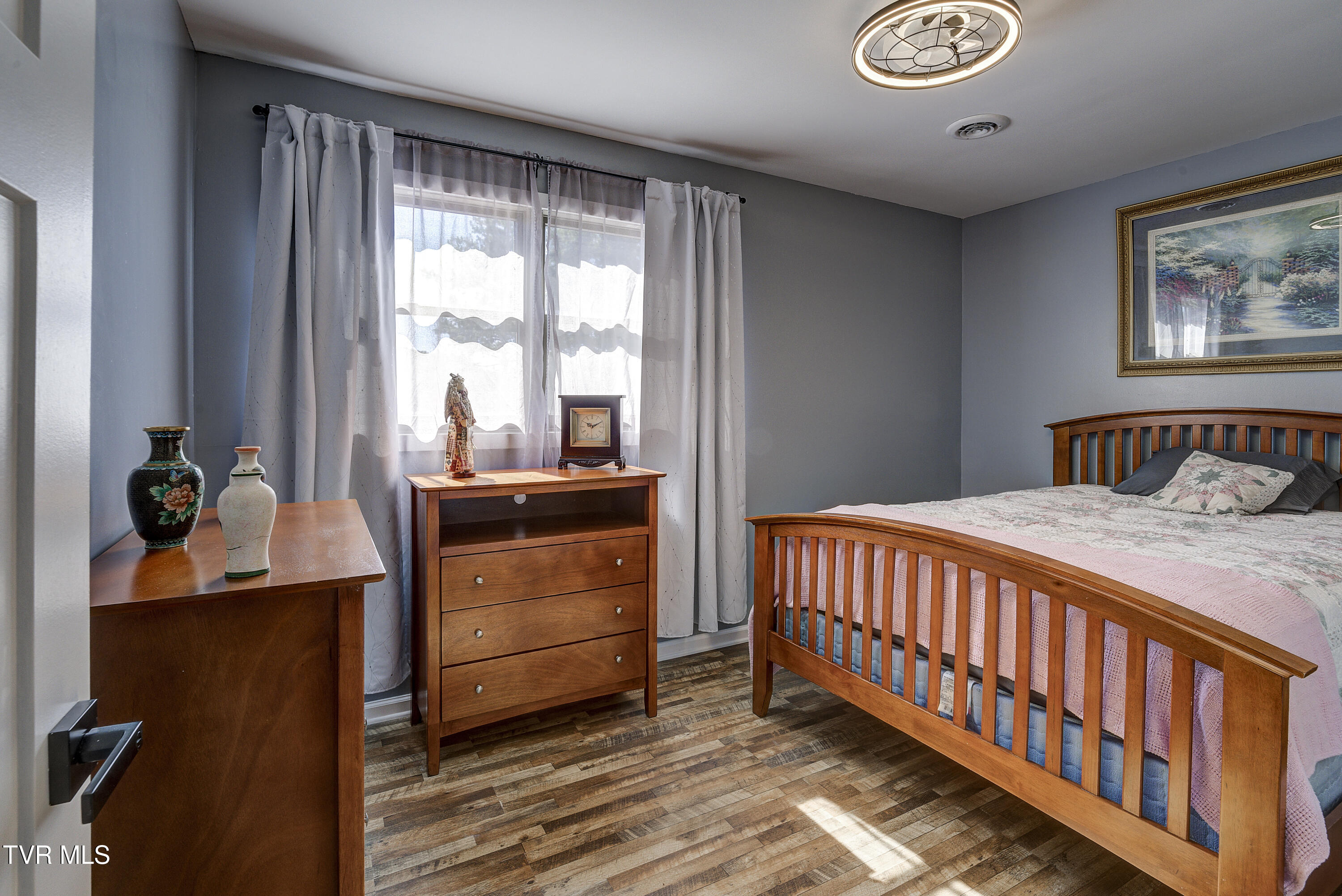 1604 Boones Creek Road Jonesborough, TN 37659 - Photo 32 of 100 Bedroom 2 Upstairs