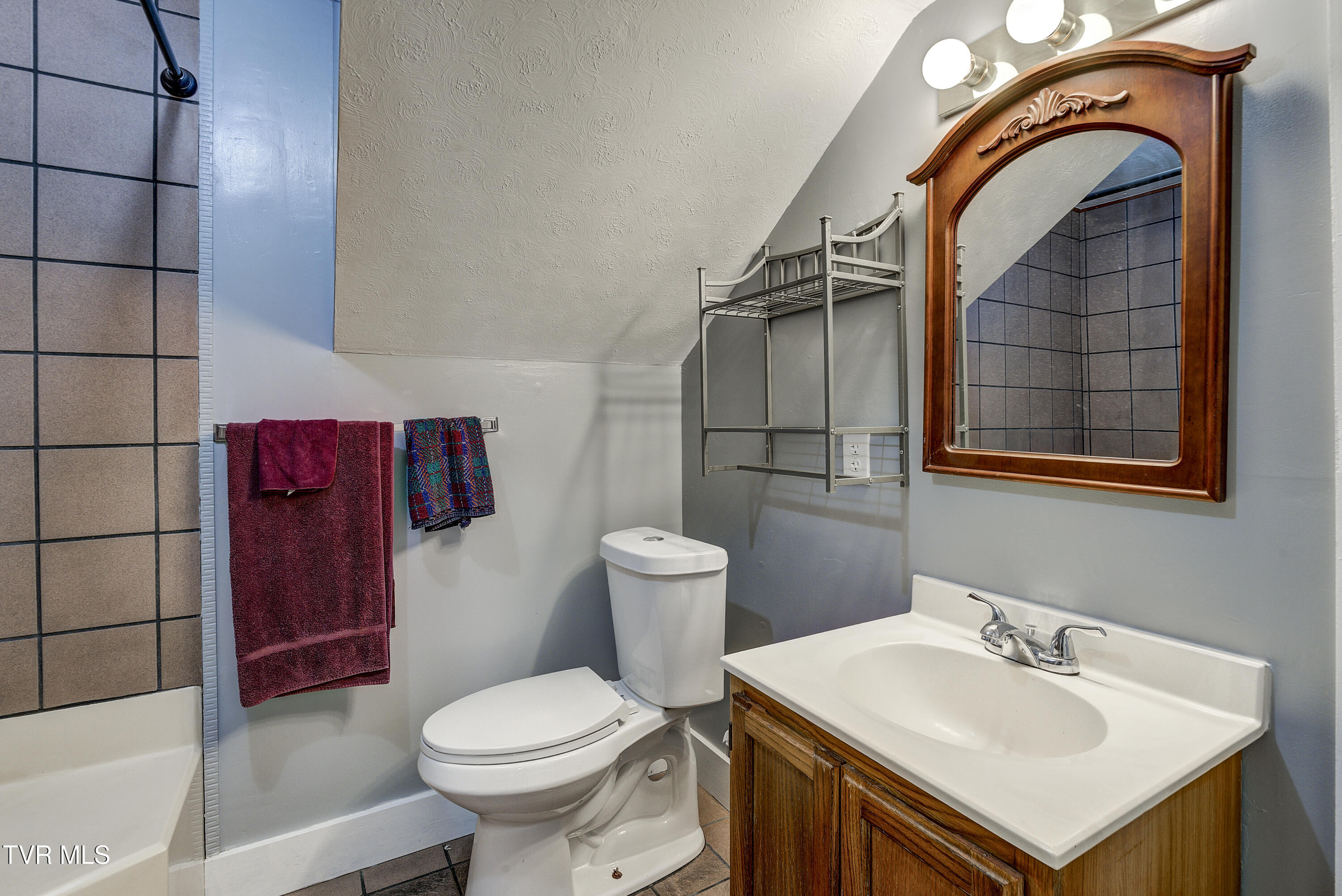 1604 Boones Creek Road Jonesborough, TN 37659 - Photo 50 of 100 Bathroom
