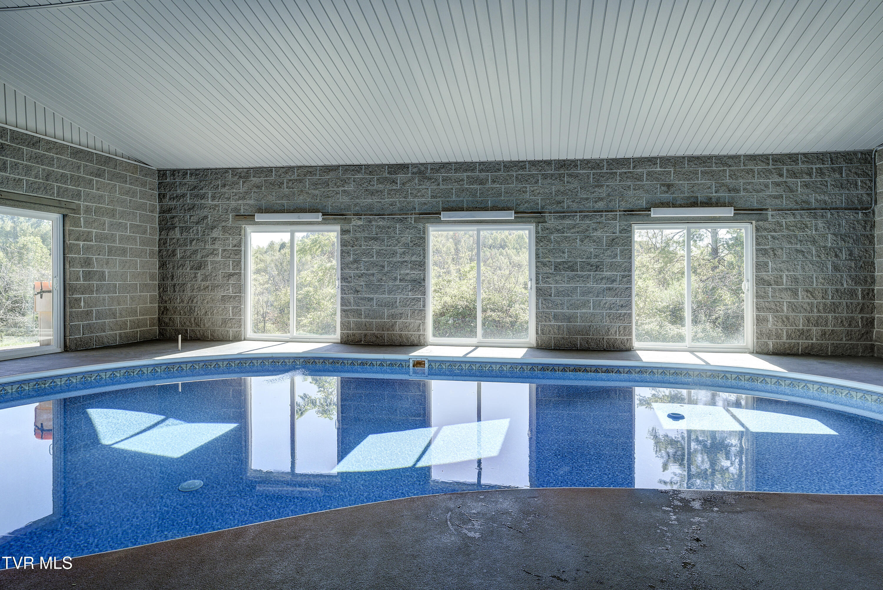 1604 Boones Creek Road Jonesborough, TN 37659 - Photo 54 of 100 Indoor Pool