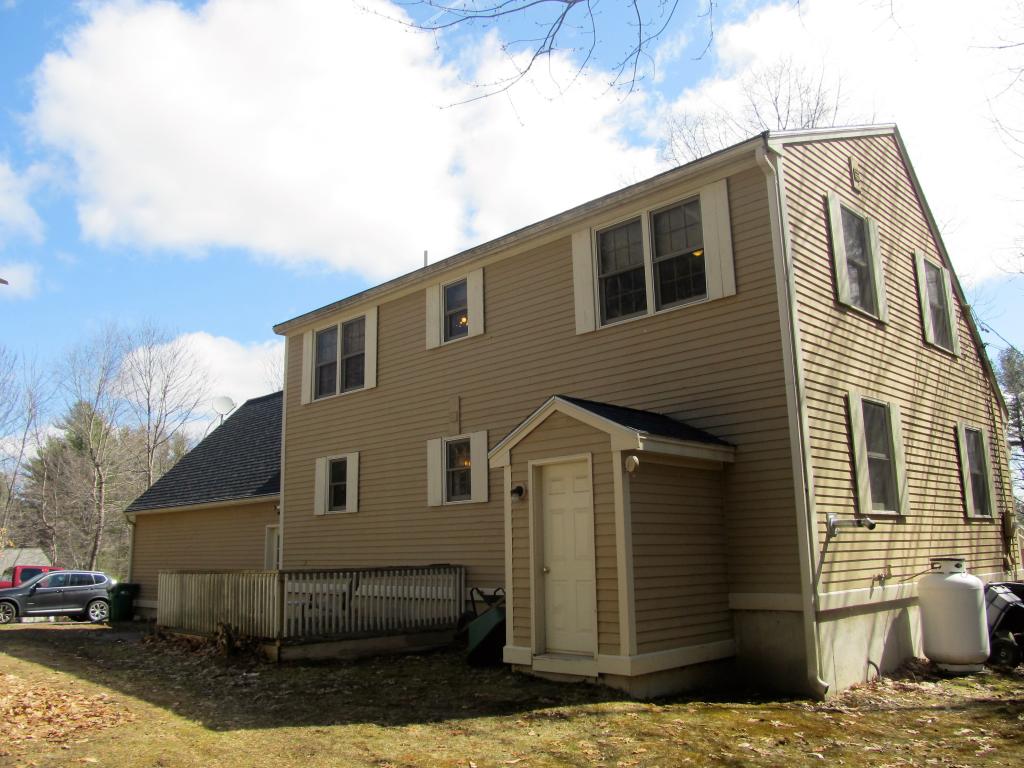 14 Capitol Circle Rochester, NH 03867 - Photo 8 of 36