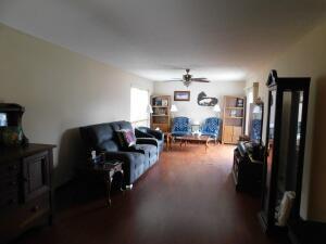 3940 Hillman Road West Columbus, OH 43207 - Photo 8 of 25