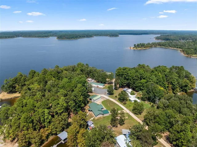 $450,000 | 1120 Falcon Drive, Florien, LA 71429