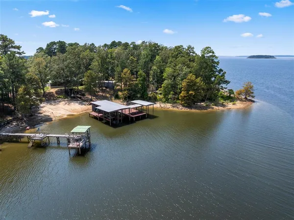 $450,000 | 1120 Falcon Drive, Florien, LA 71429