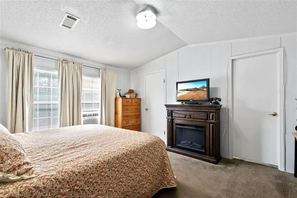 $450,000 | 1120 Falcon Drive, Florien, LA 71429