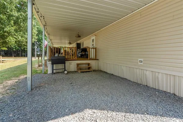 $450,000 | 1120 Falcon Drive, Florien, LA 71429