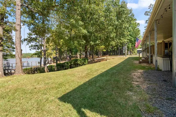 $450,000 | 1120 Falcon Drive, Florien, LA 71429