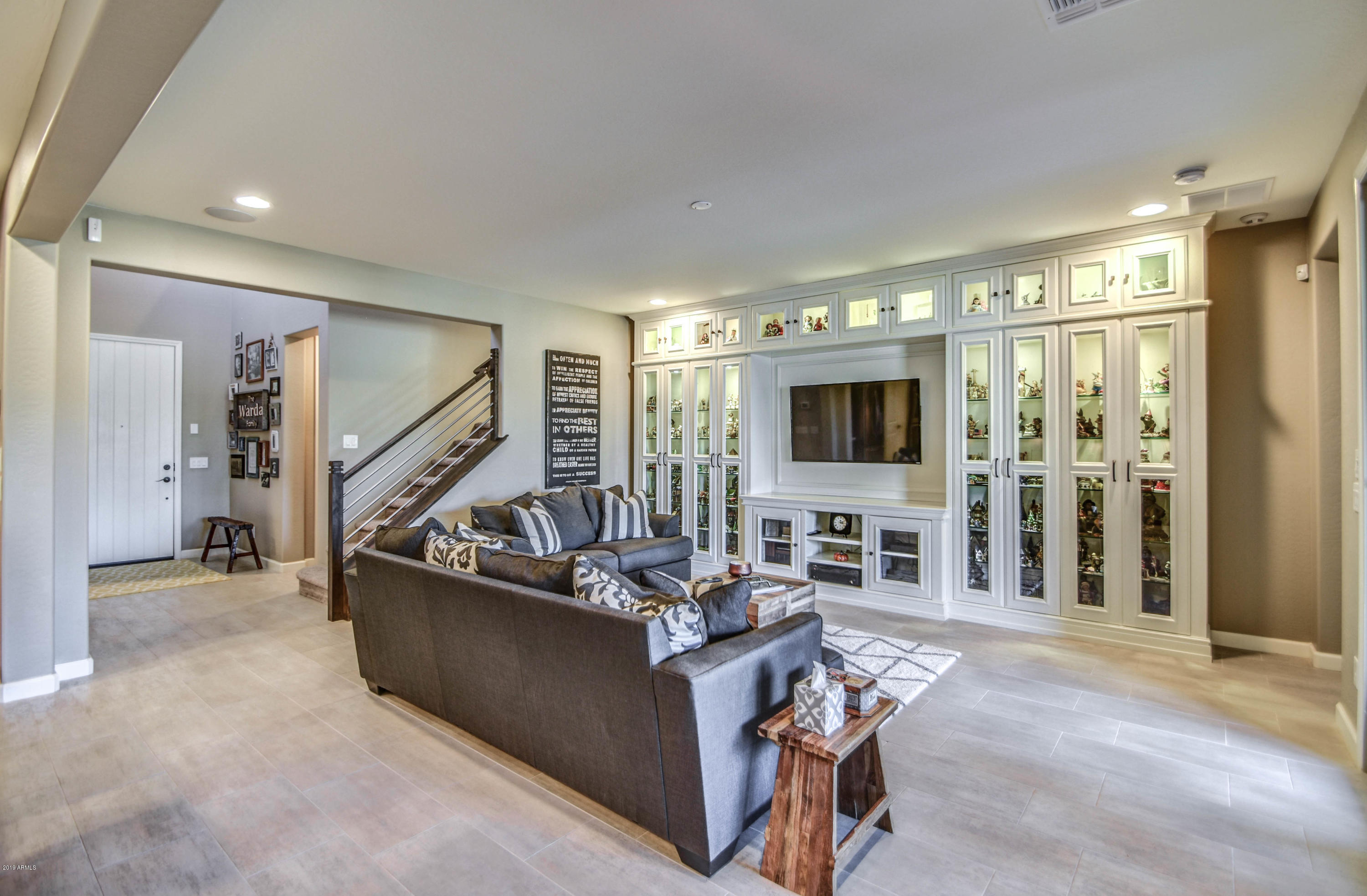 922 West Yellowstone Way Chandler, AZ 85248 - Photo 12 of 79 LIVING 3