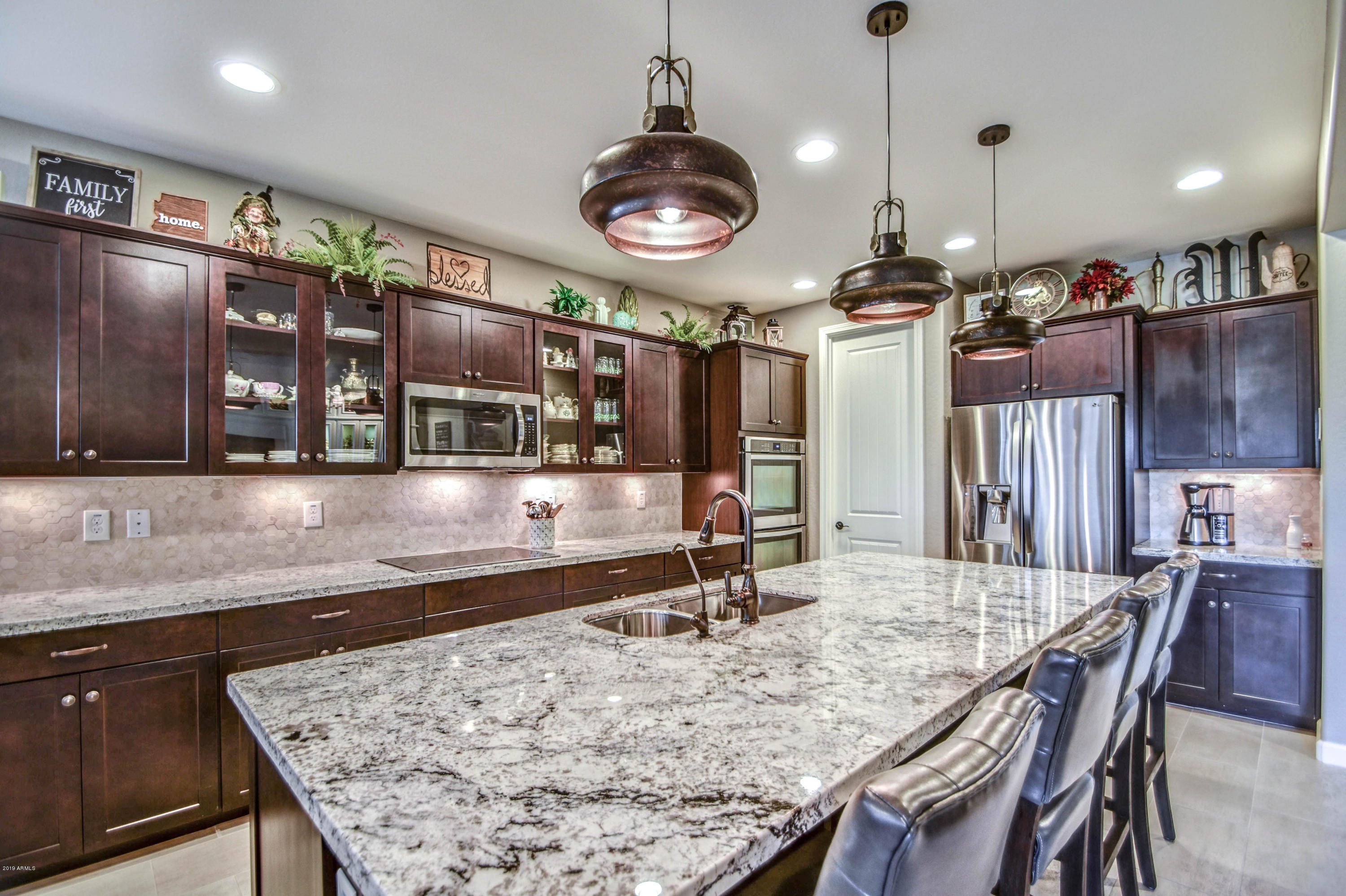 922 West Yellowstone Way Chandler, AZ 85248 - Photo 22 of 79 KITCHEN 2