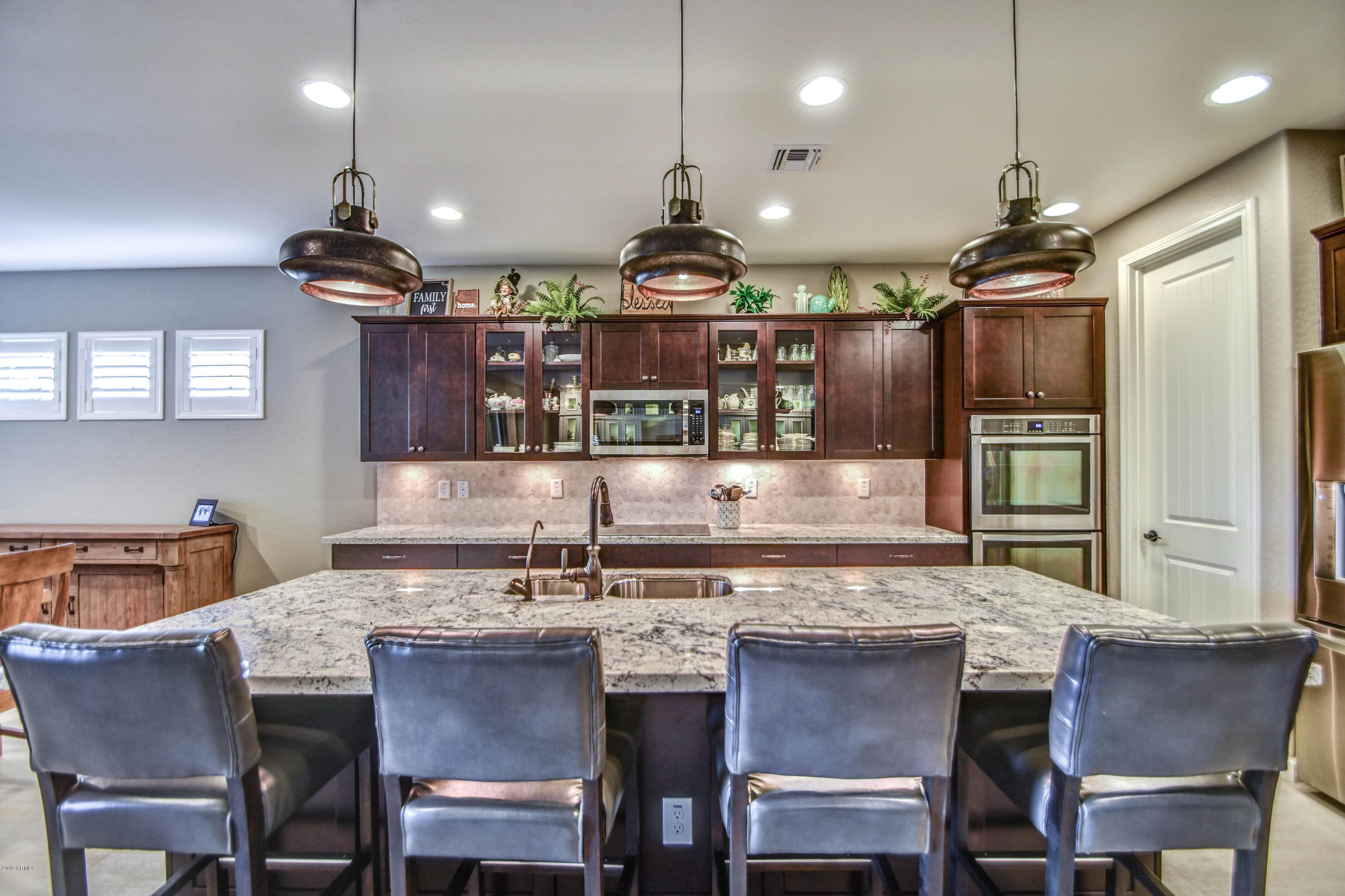 922 West Yellowstone Way Chandler, AZ 85248 - Photo 23 of 79 KITCHEN 3