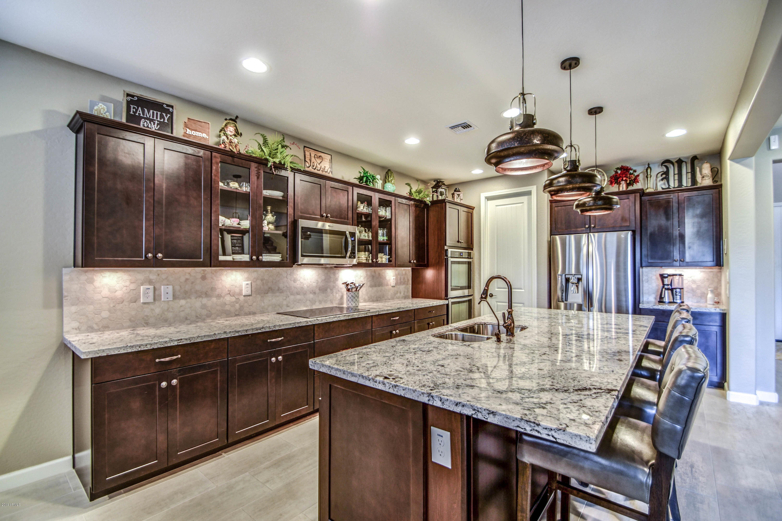 922 West Yellowstone Way Chandler, AZ 85248 - Photo 29 of 79 KITCHEN 10