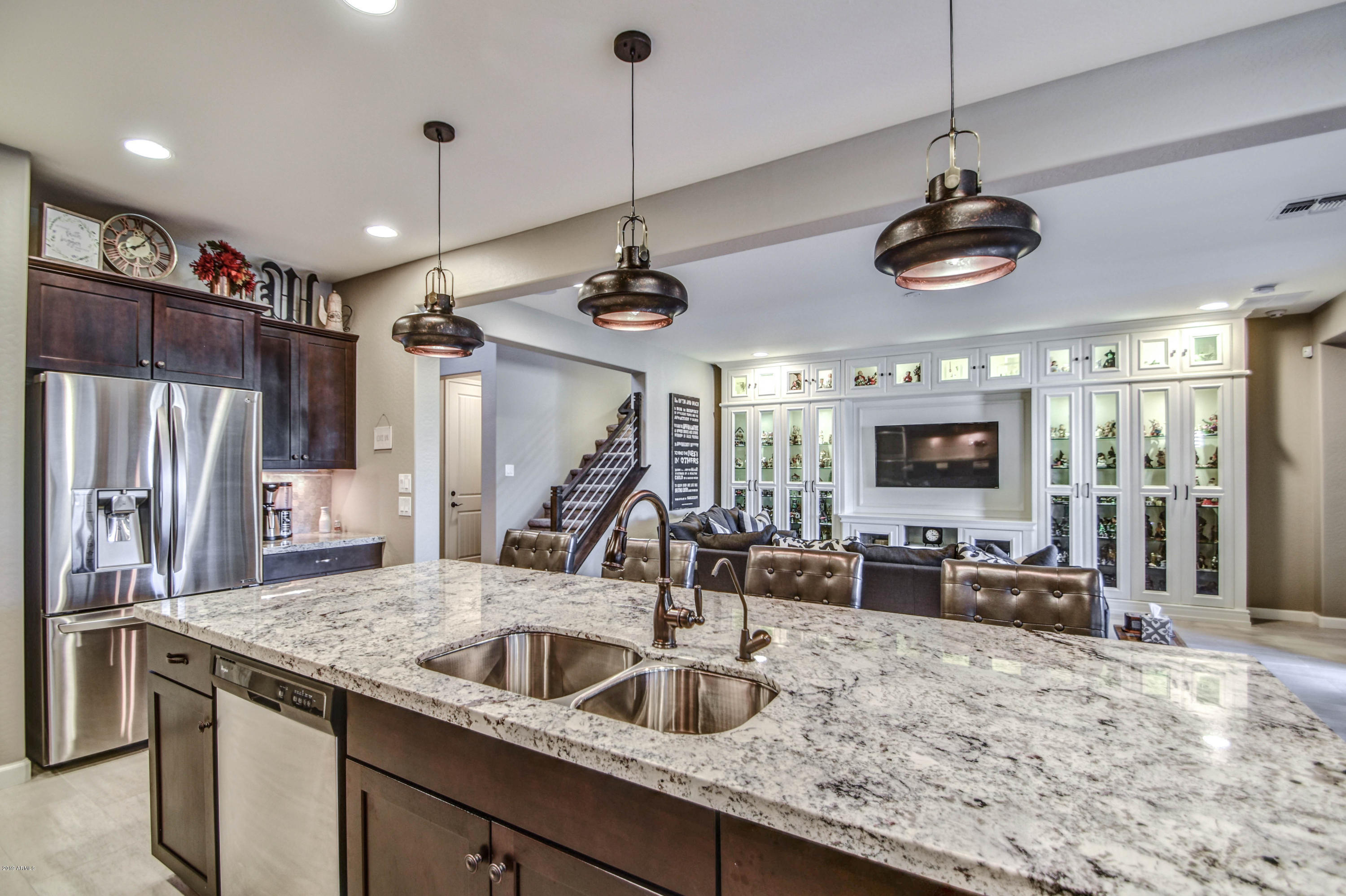 922 West Yellowstone Way Chandler, AZ 85248 - Photo 31 of 79 KITCHEN 12