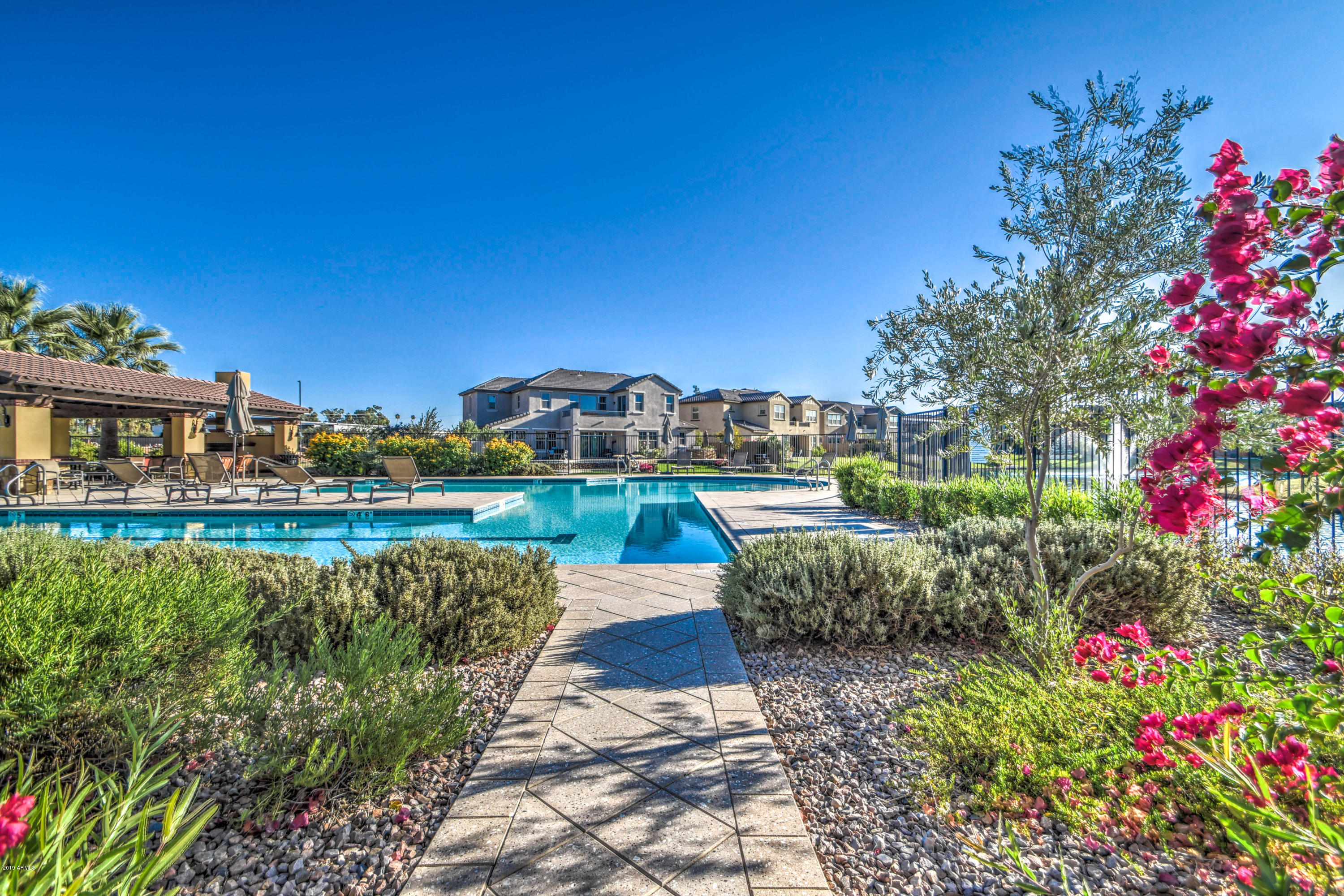 922 West Yellowstone Way Chandler, AZ 85248 - Photo 75 of 79 COMMUNITY 2