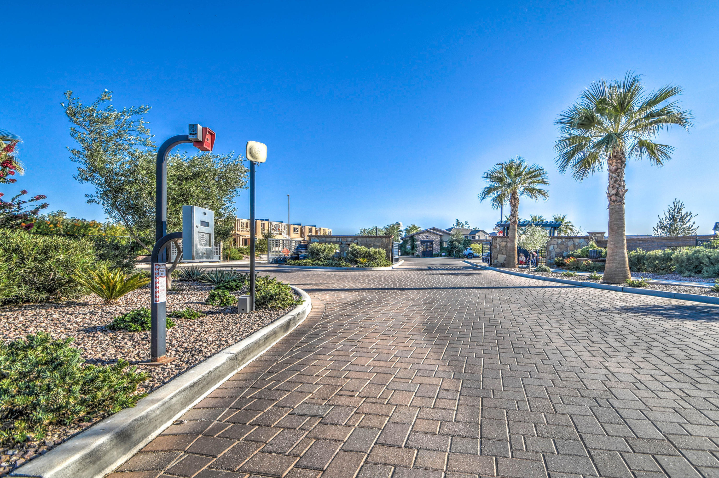 922 West Yellowstone Way Chandler, AZ 85248 - Photo 77 of 79 COMMUNITY 5