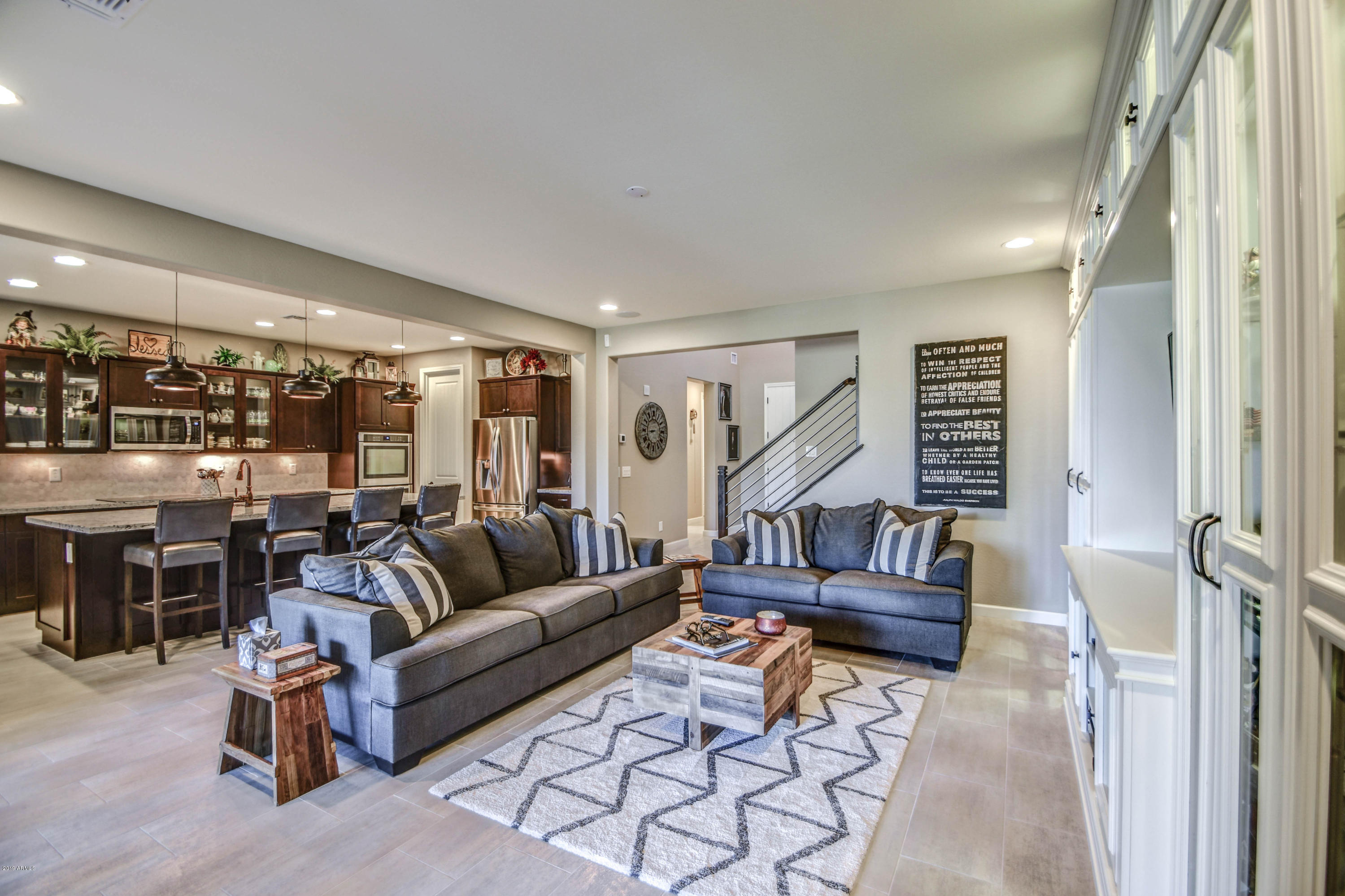 922 West Yellowstone Way Chandler, AZ 85248 - Photo 10 of 79 LIVING 1