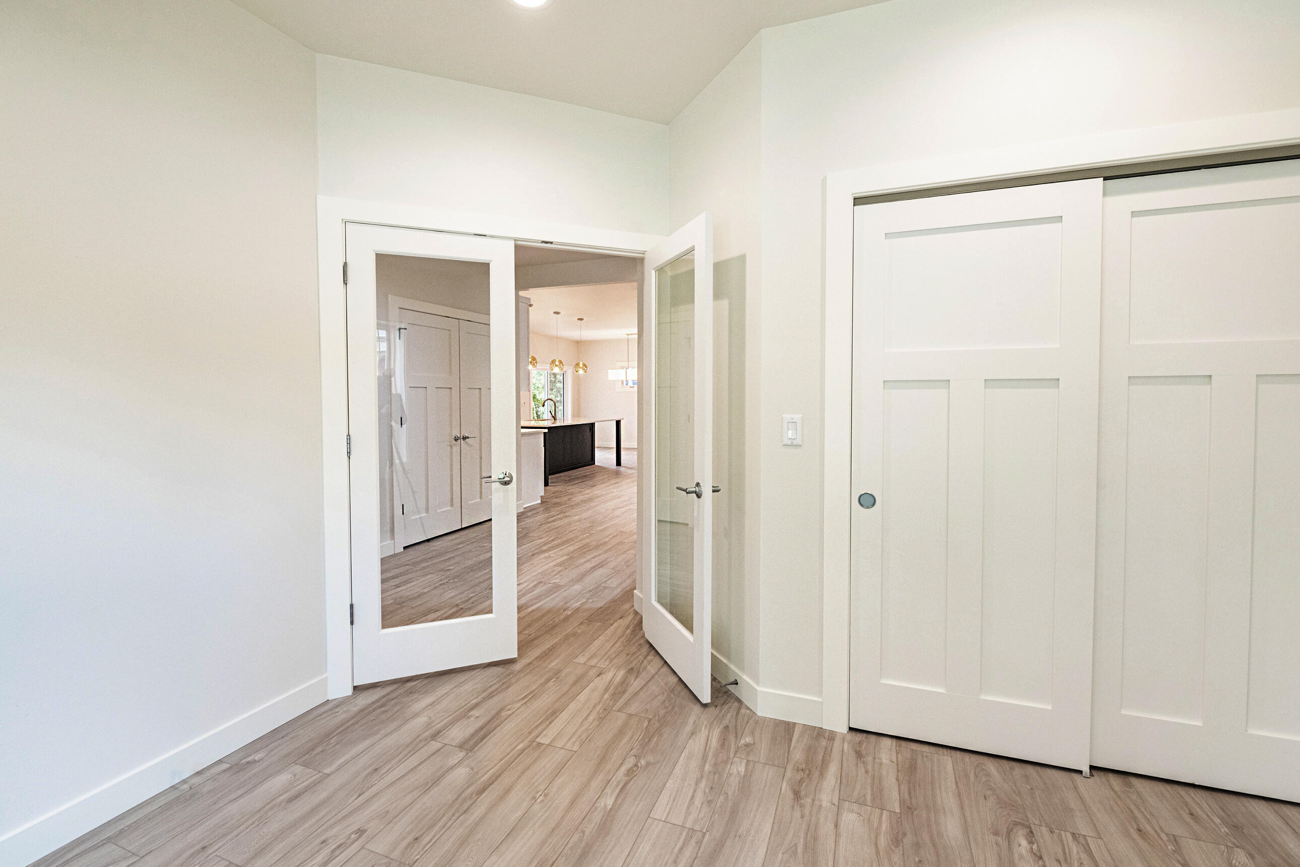 433 Niagara Avenue Sheboygan, WI 53081 - Photo 17 of 70 Home Office on Main Level, or use as a 5th Bedroom