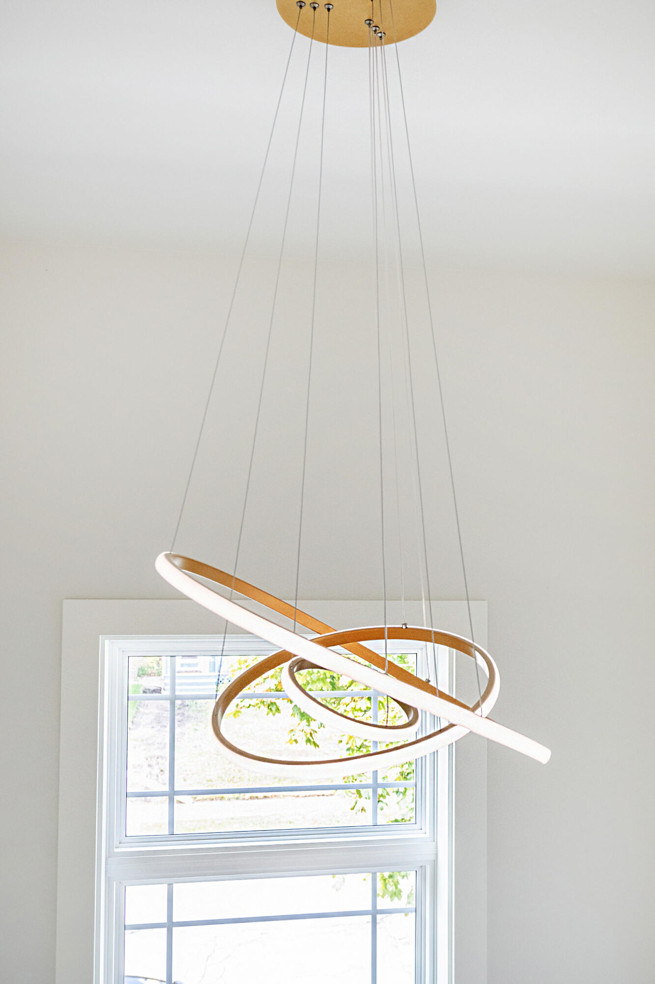 433 Niagara Avenue Sheboygan, WI 53081 - Photo 23 of 70 Staircase Designer Lighting
