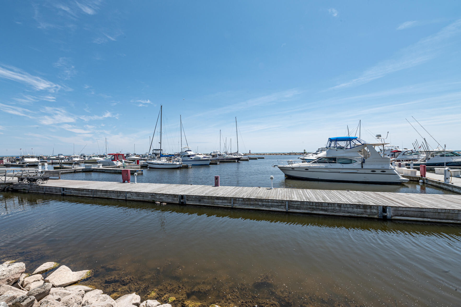 433 Niagara Avenue Sheboygan, WI 53081 - Photo 63 of 70 Sheboygan Marina