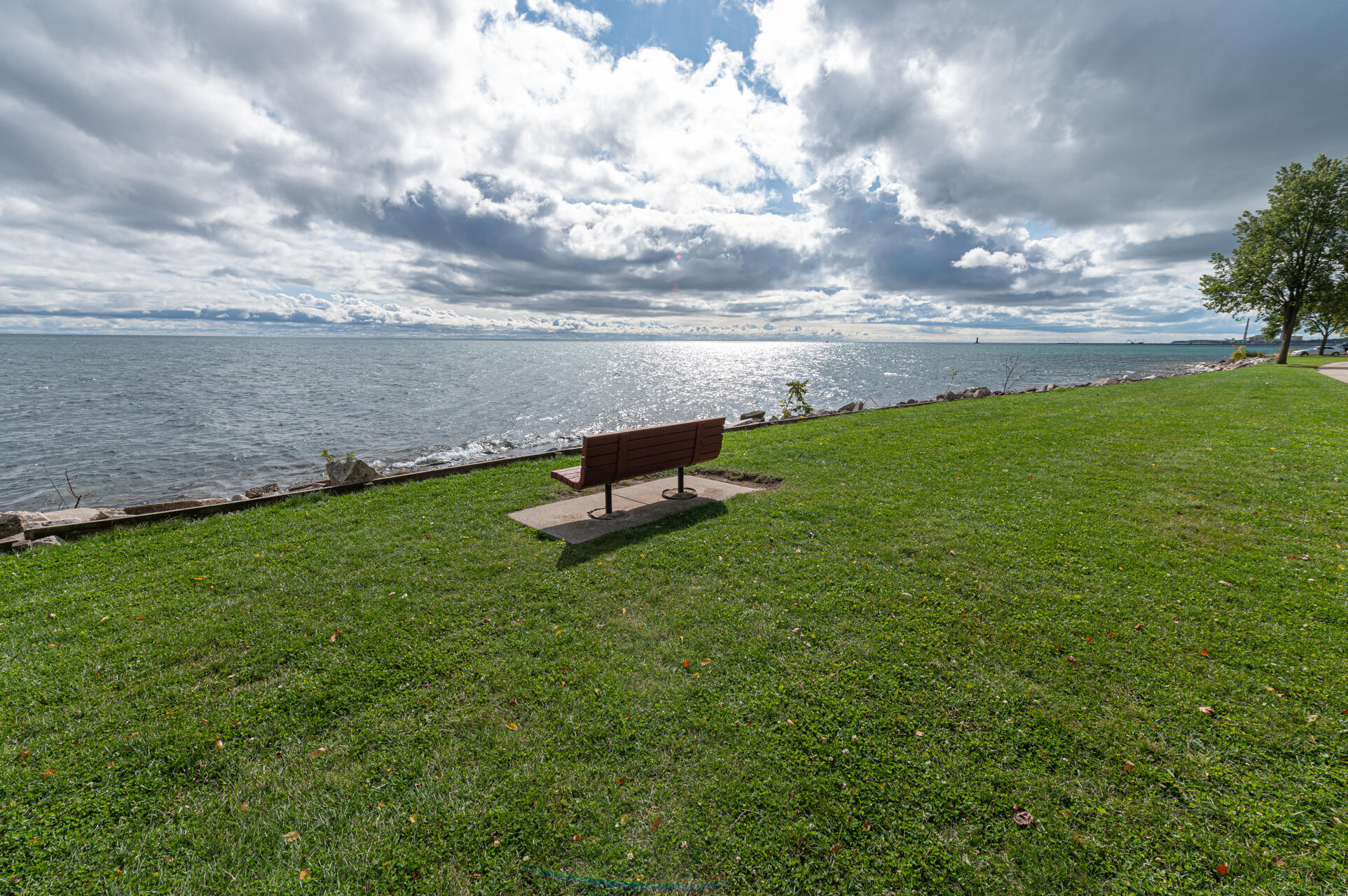 433 Niagara Avenue Sheboygan, WI 53081 - Photo 67 of 70 Resting Areas along the Lake