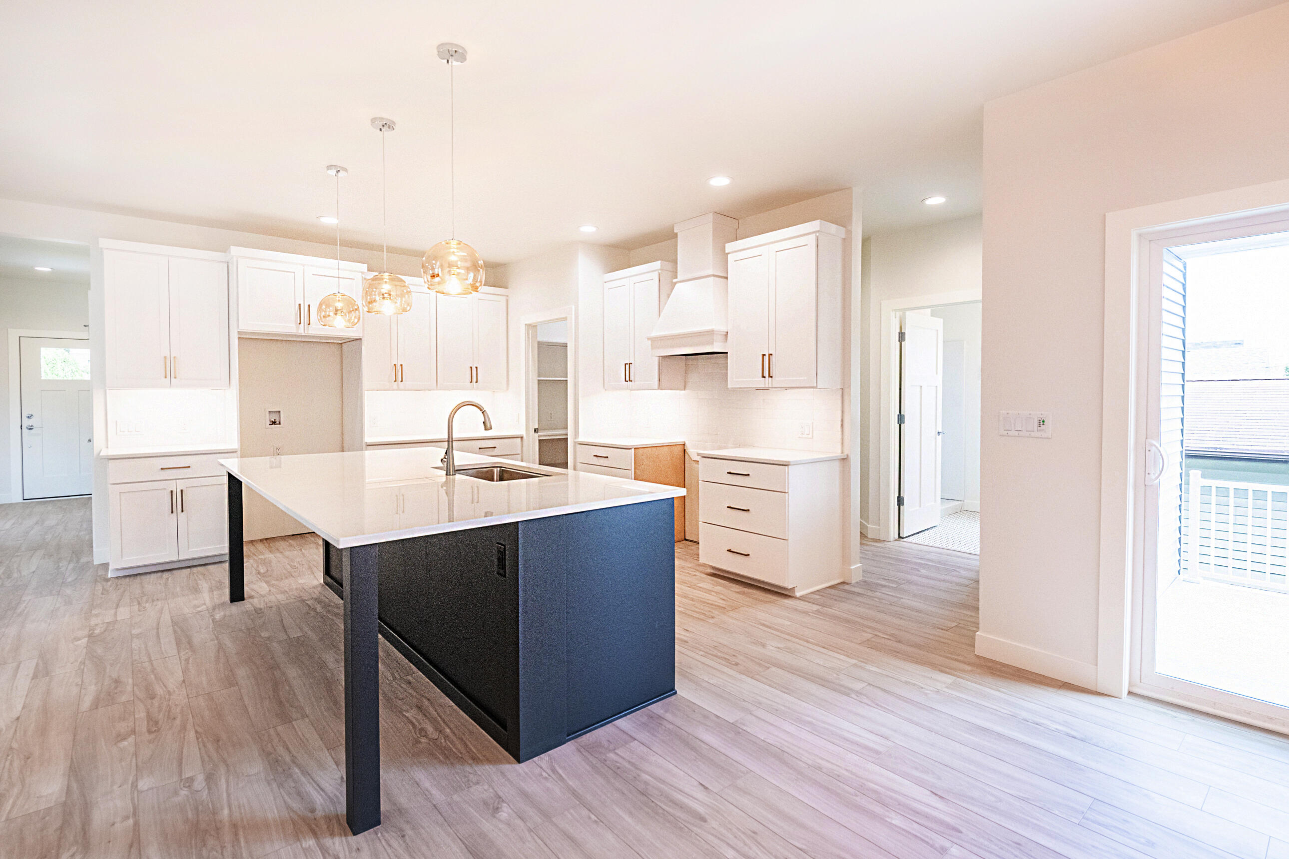 433 Niagara Avenue Sheboygan, WI 53081 - Photo 10 of 70 Kitchen